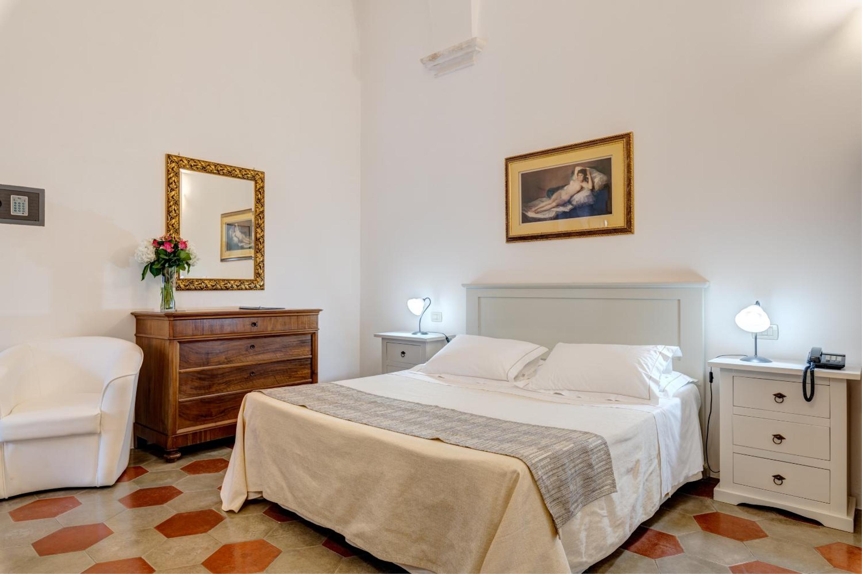 Deluxe Double Room - Photo 2
