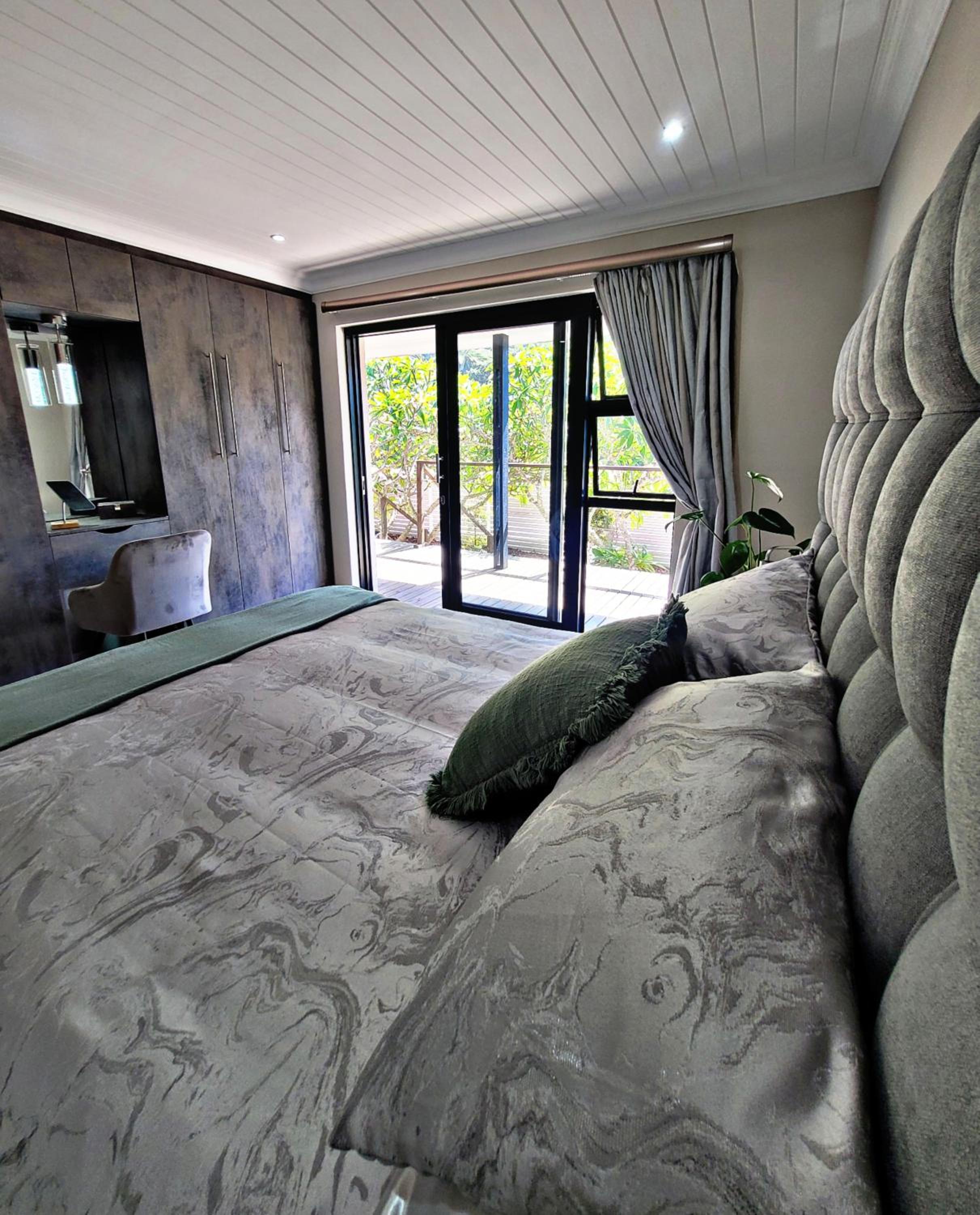 Four-Bedroom House - Photo 20