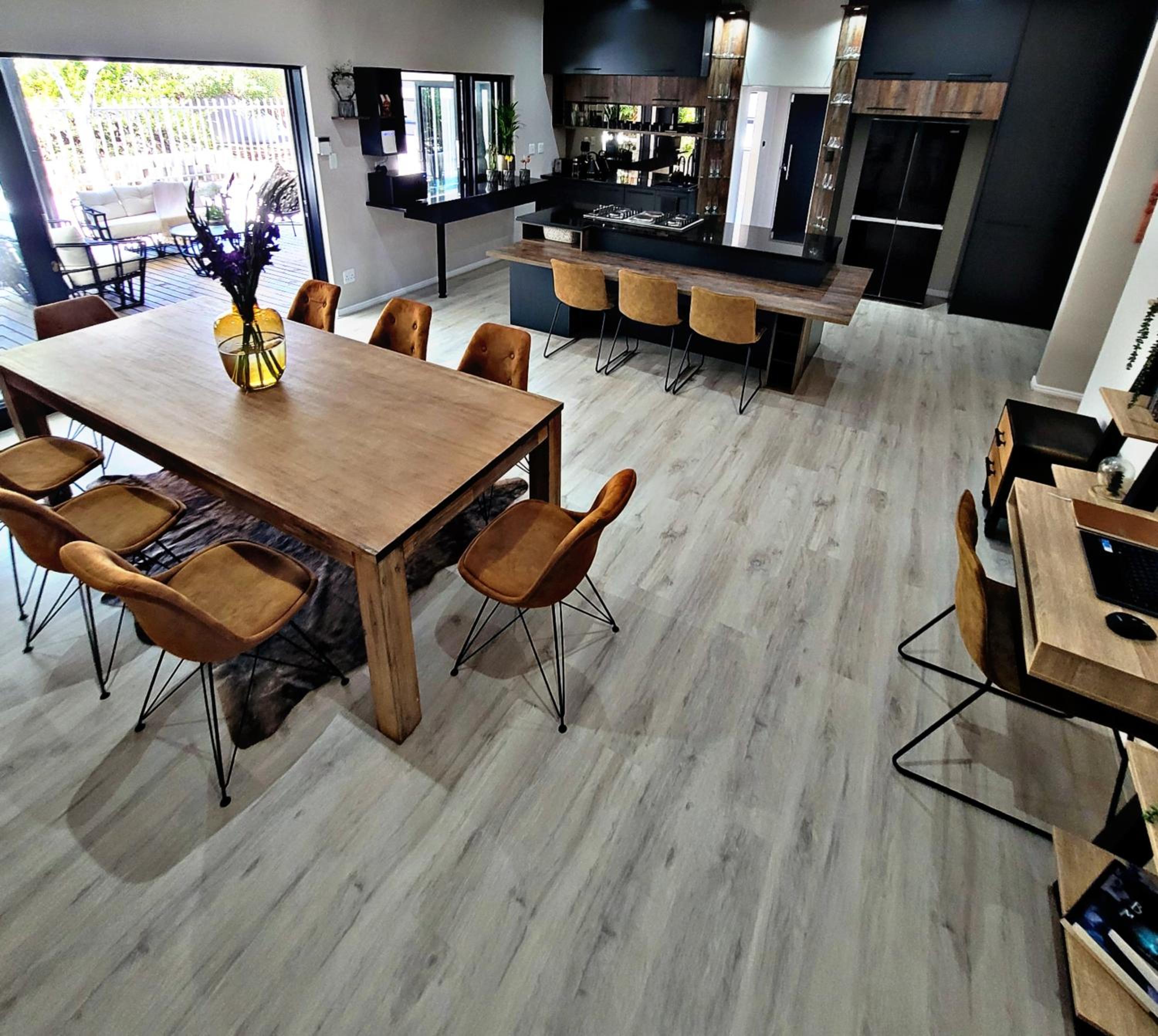 Four-Bedroom House - Photo 30