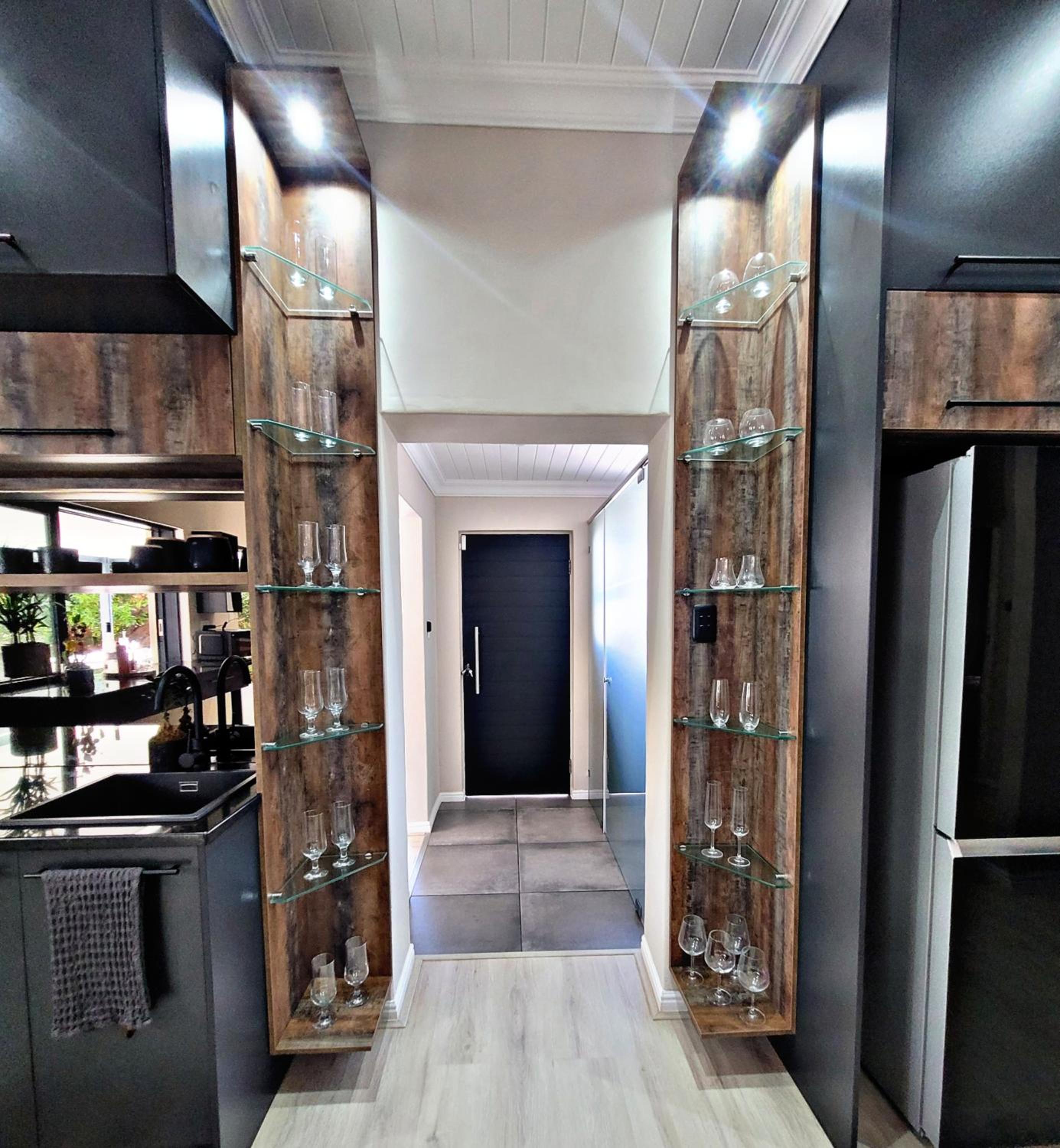 Four-Bedroom House - Photo 14