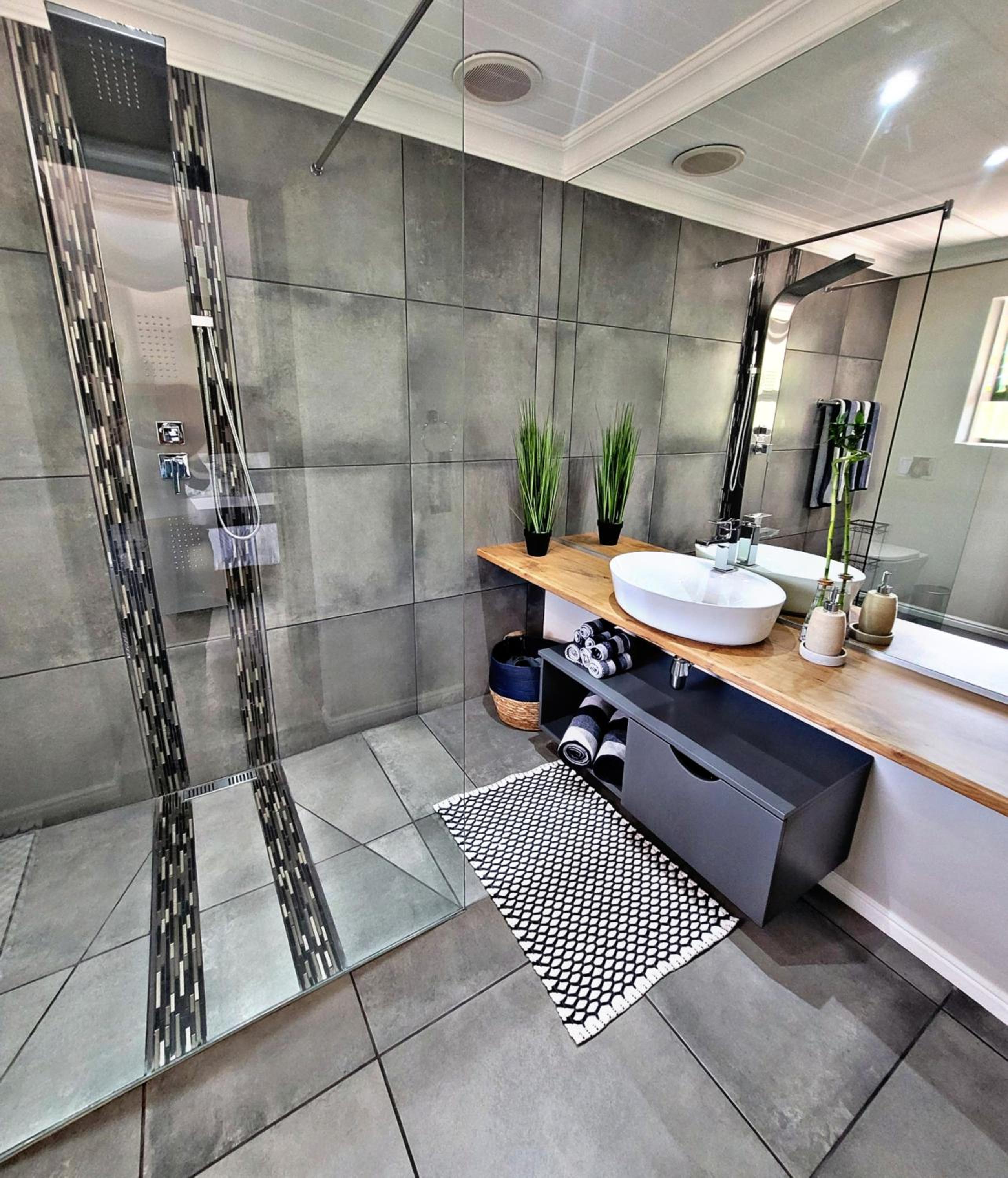 Four-Bedroom House - Photo 47