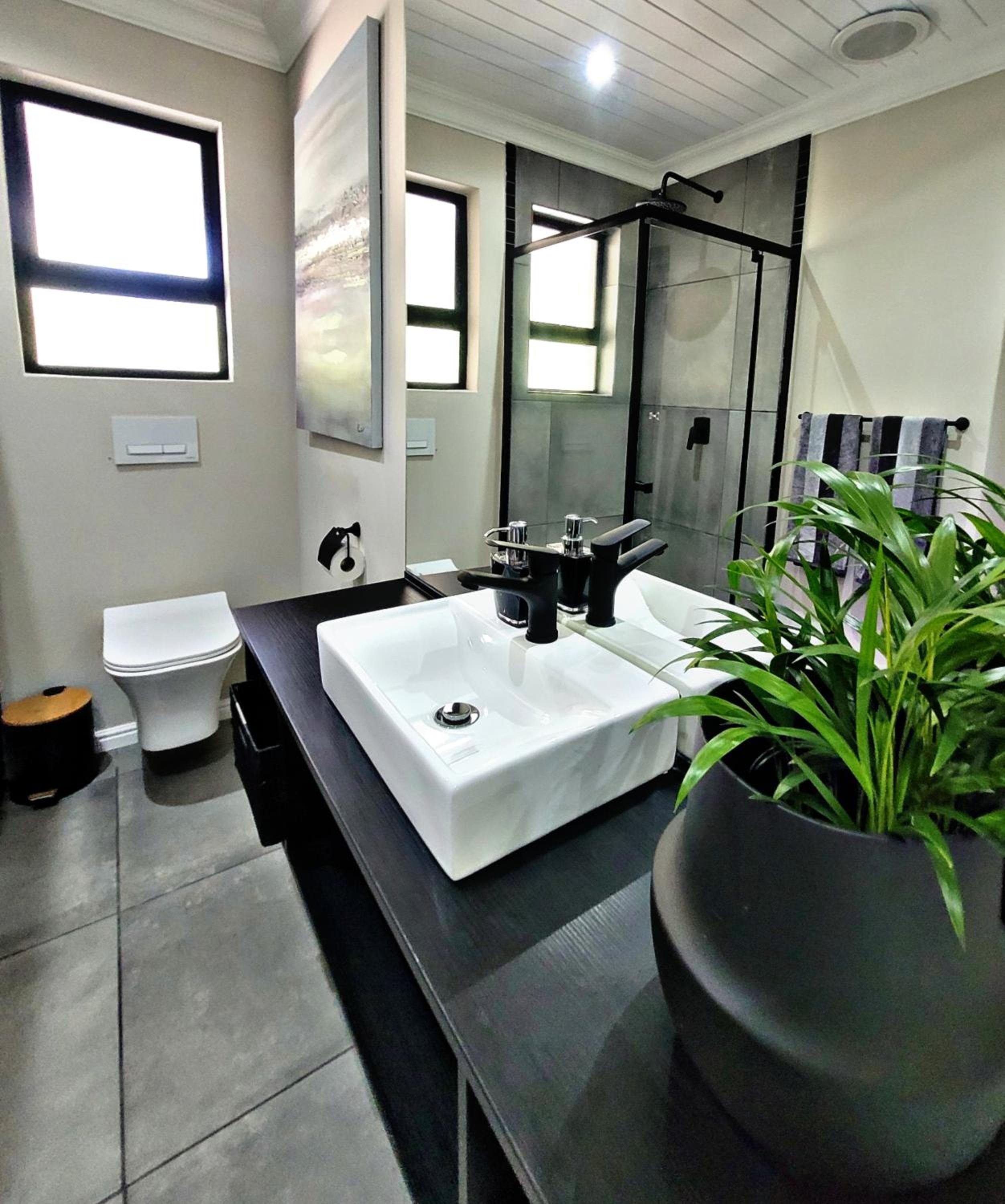Four-Bedroom House - Photo 45