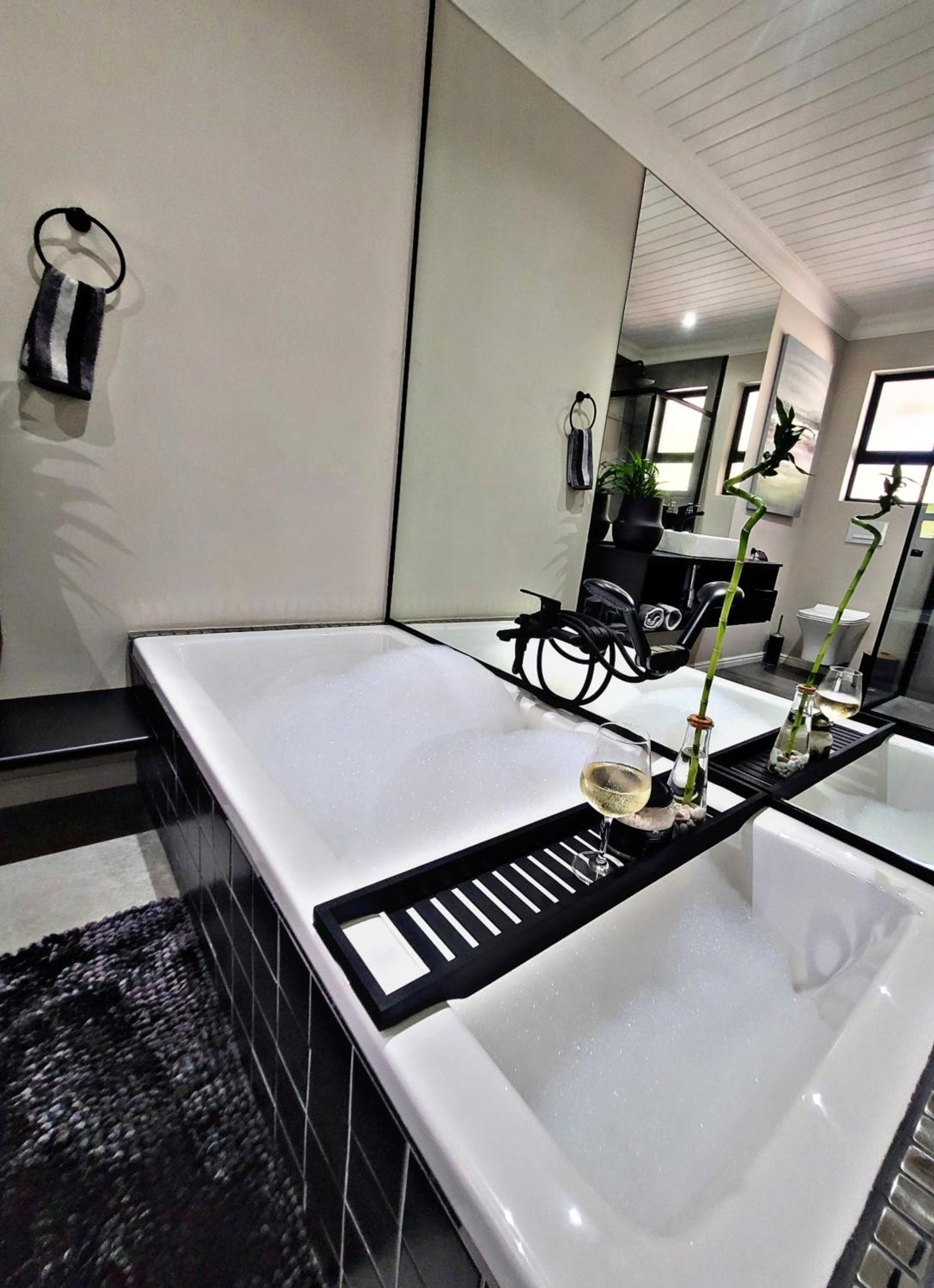 Four-Bedroom House - Photo 39