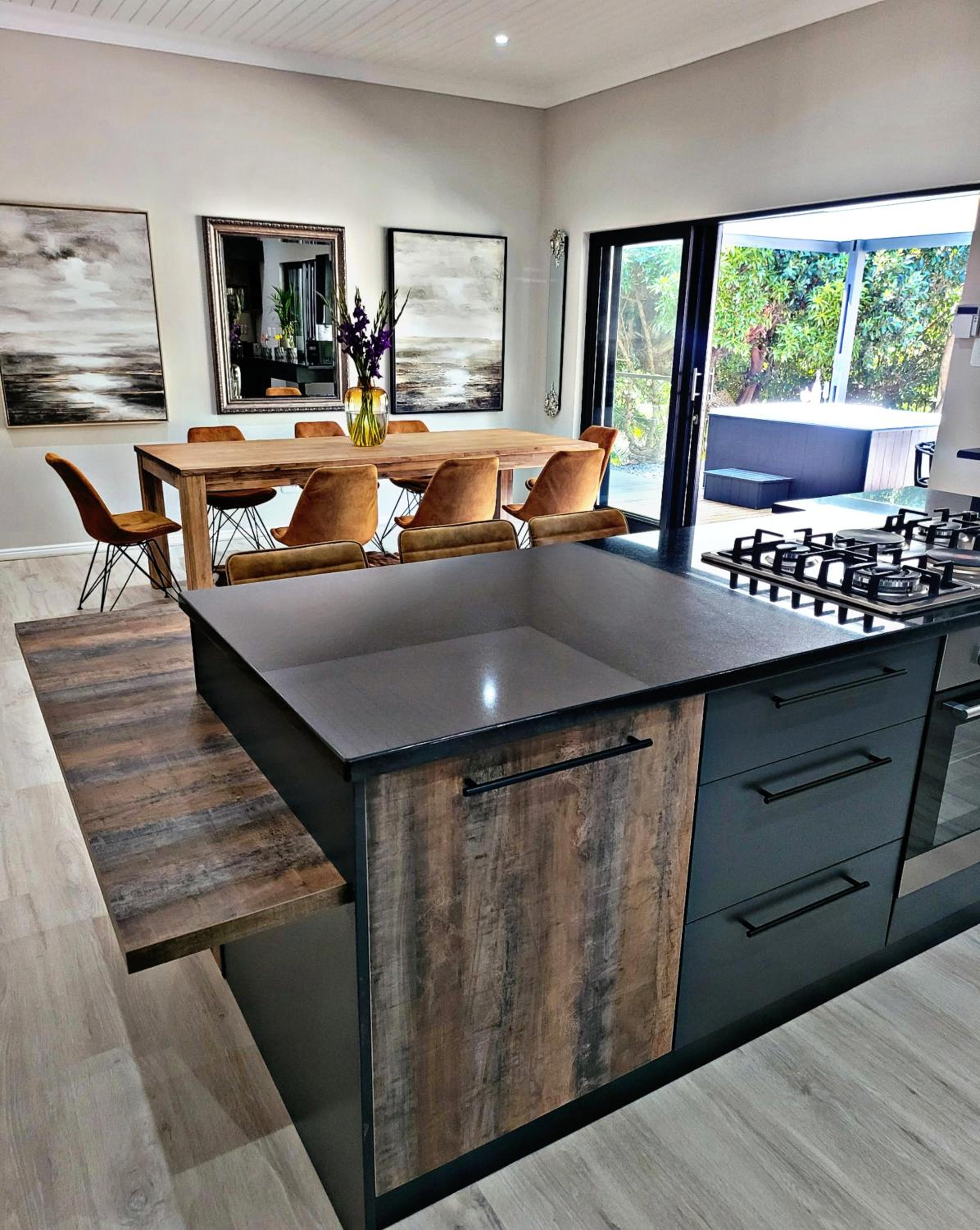 Four-Bedroom House - Photo 36