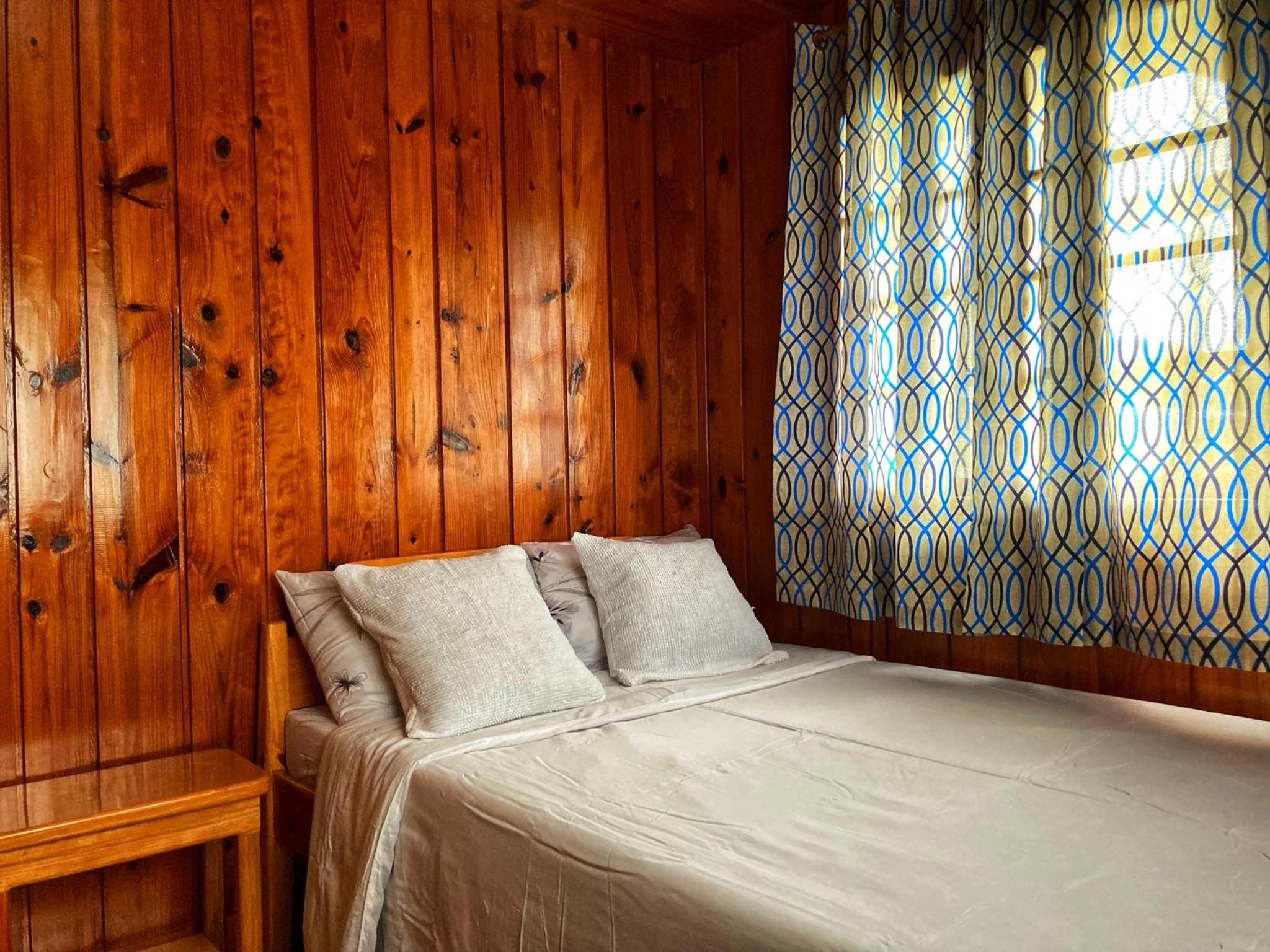 Four-Bedroom House - Photo 1