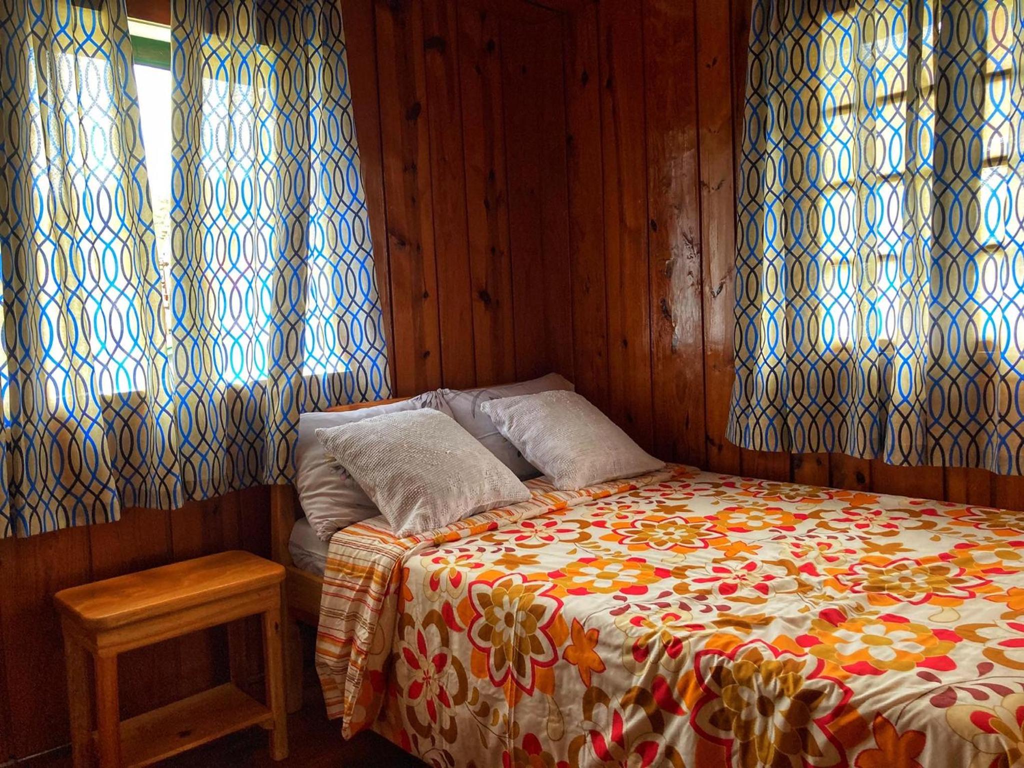 Four-Bedroom House - Photo 4