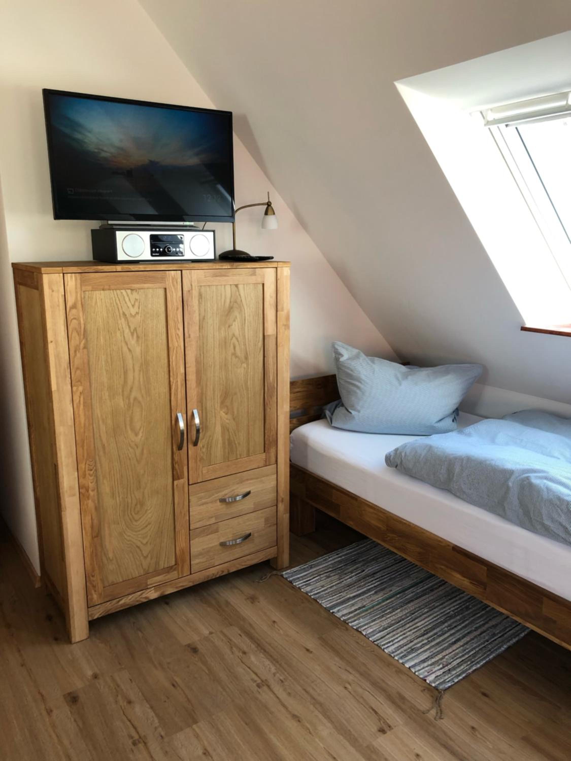 One-Bedroom Apartment - Photo 1
