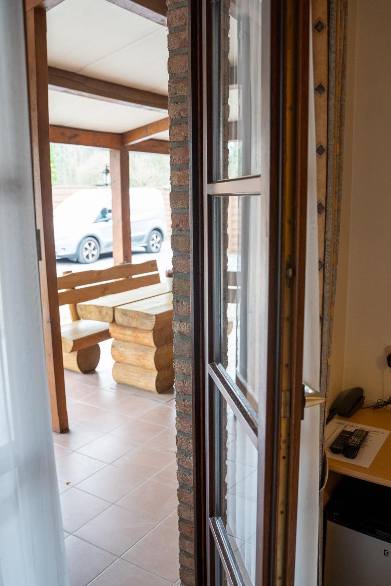 Standard Double Room - Photo 2