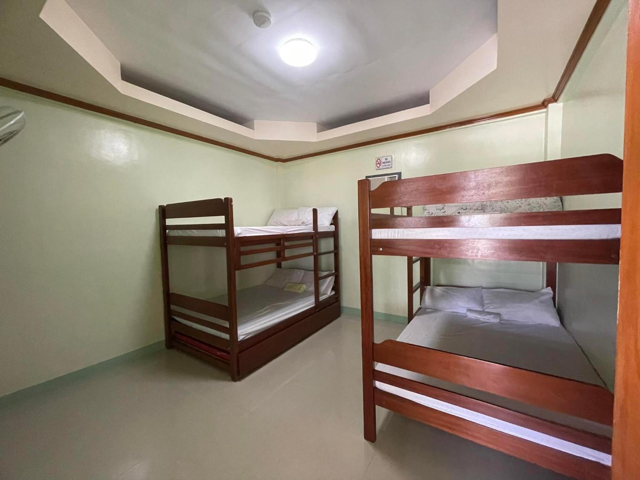 Family Double Room photo 2