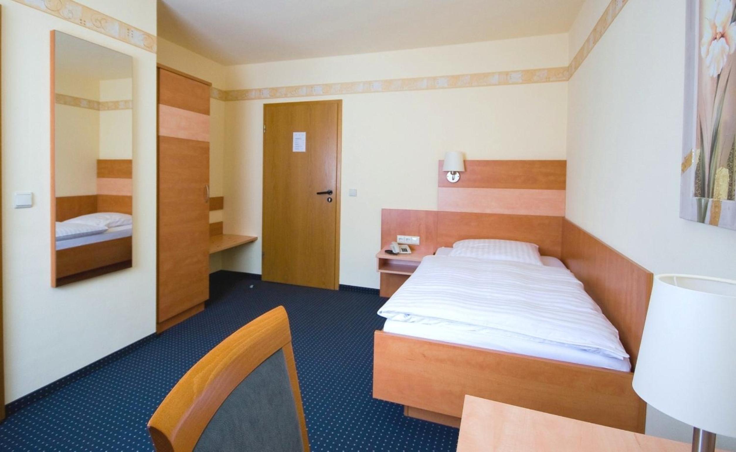 Single Room photo 1
