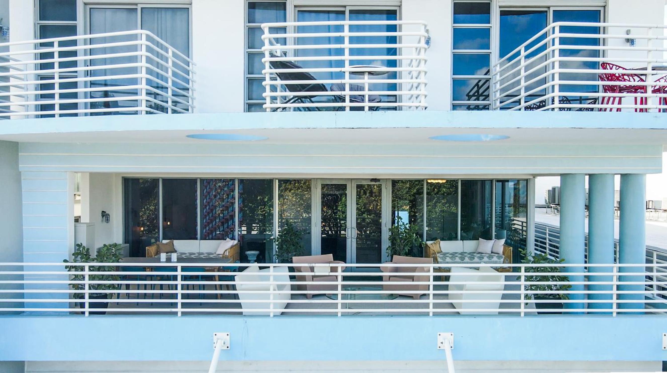 Apartment with Sea View - Photo 18