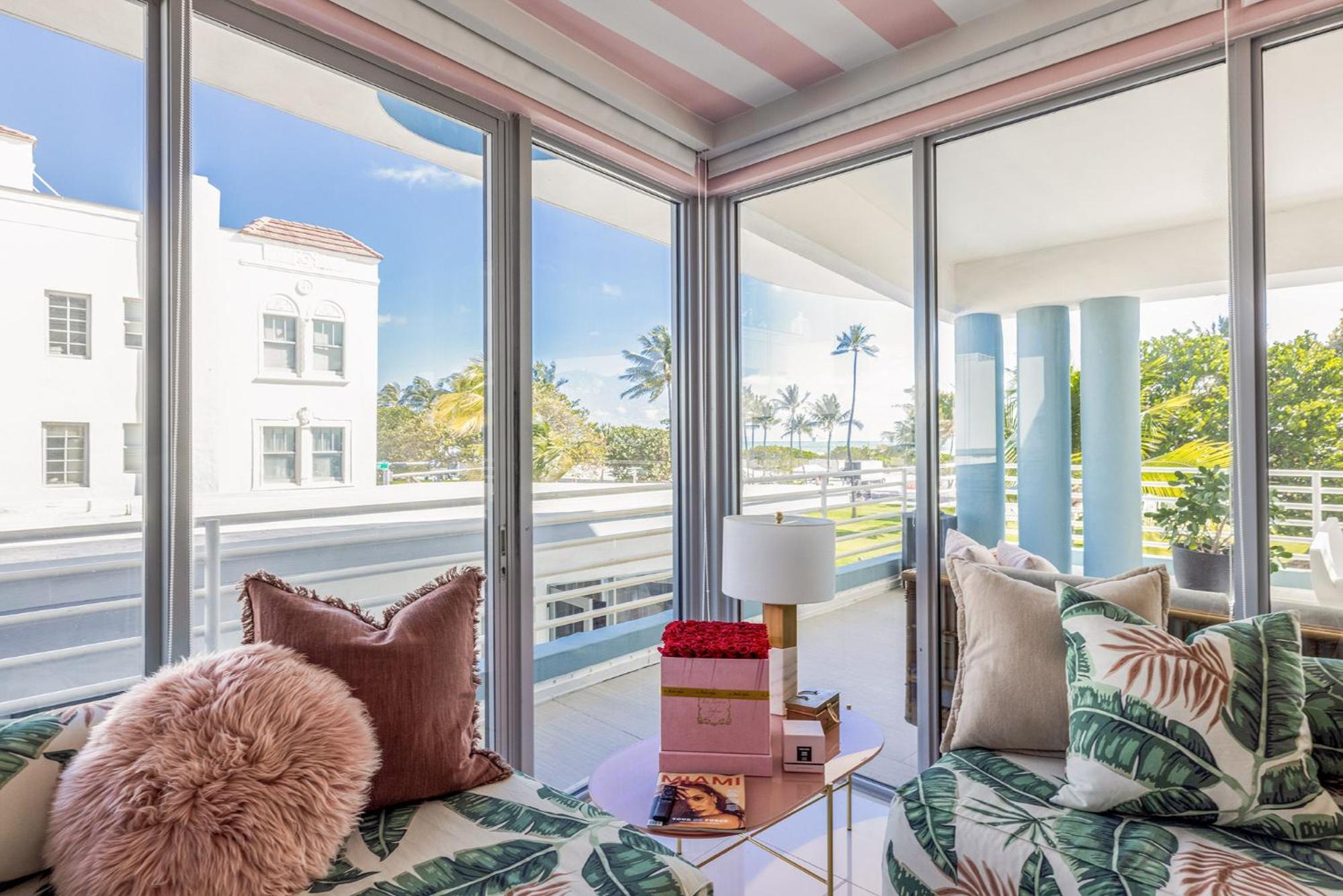Apartment with Sea View - Photo 14
