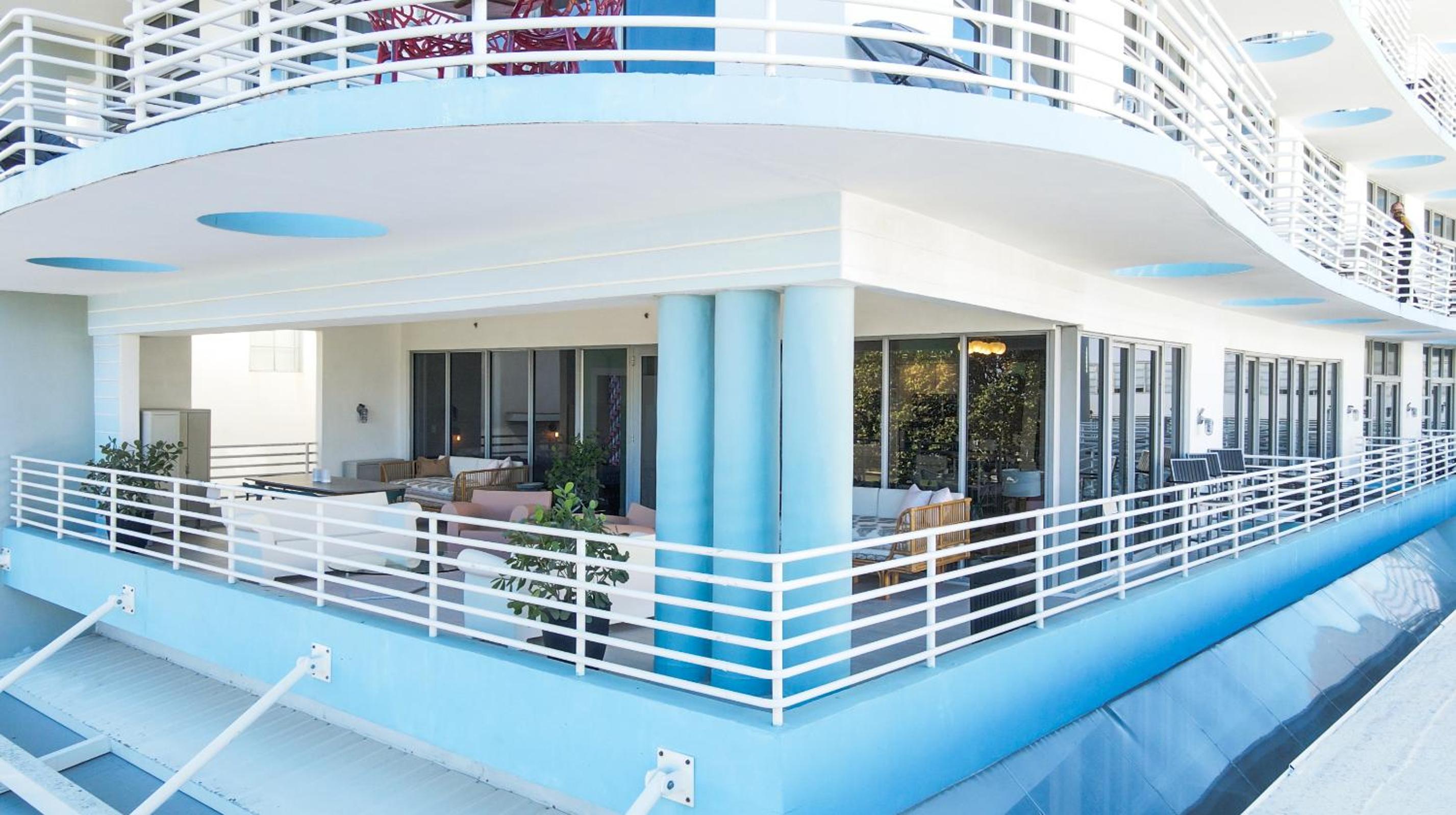 Apartment with Sea View - Photo 6