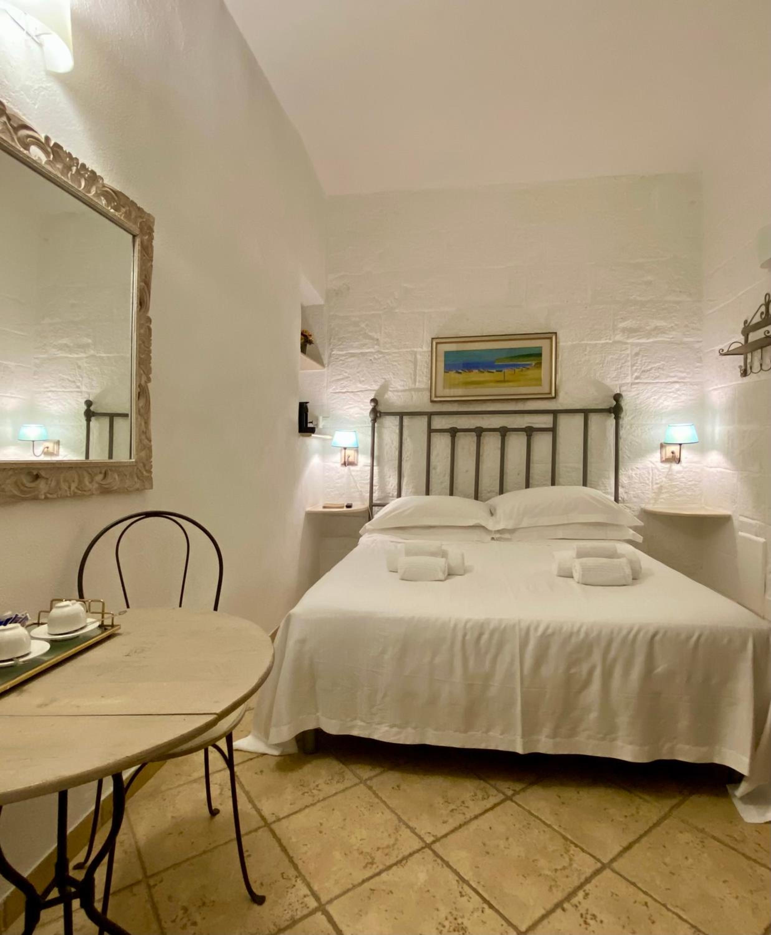 Double Room with Balcony photo 3
