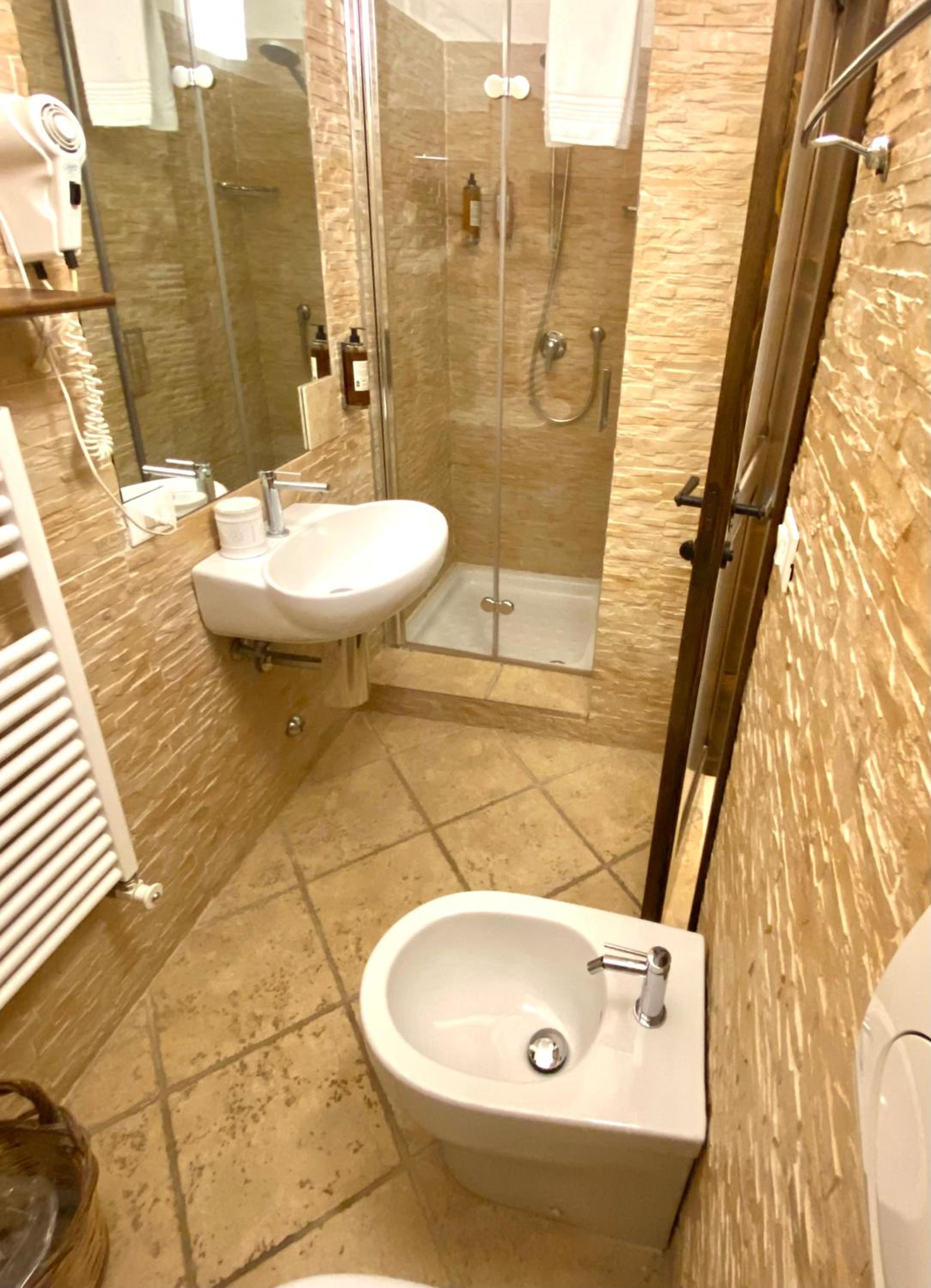 Double Room with Balcony photo 2