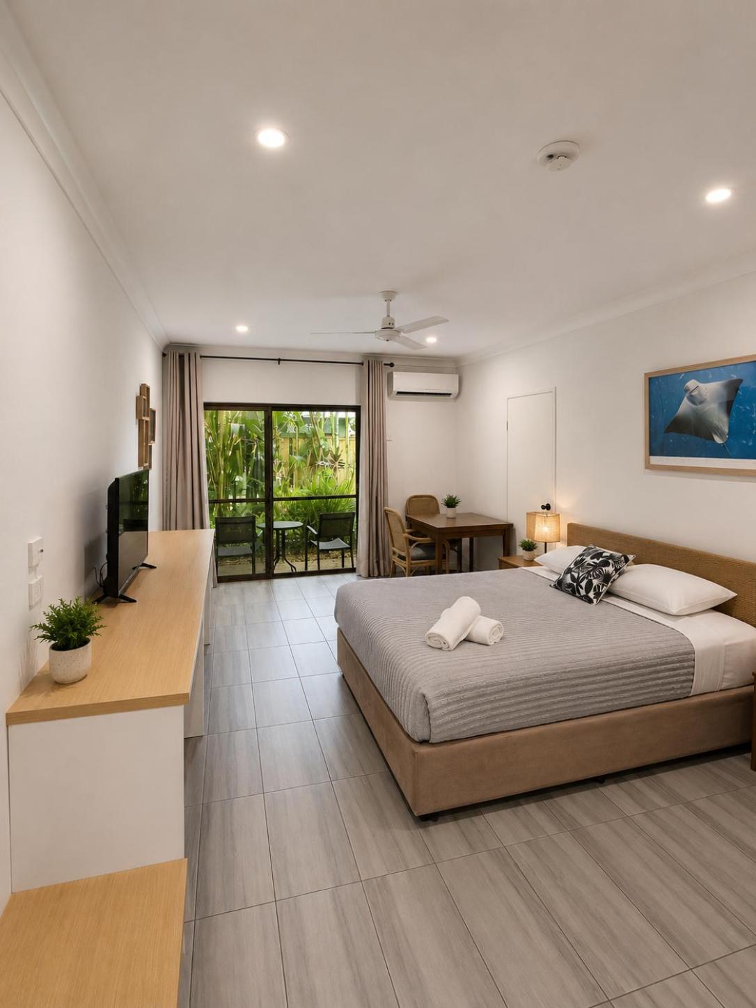 Queen Room