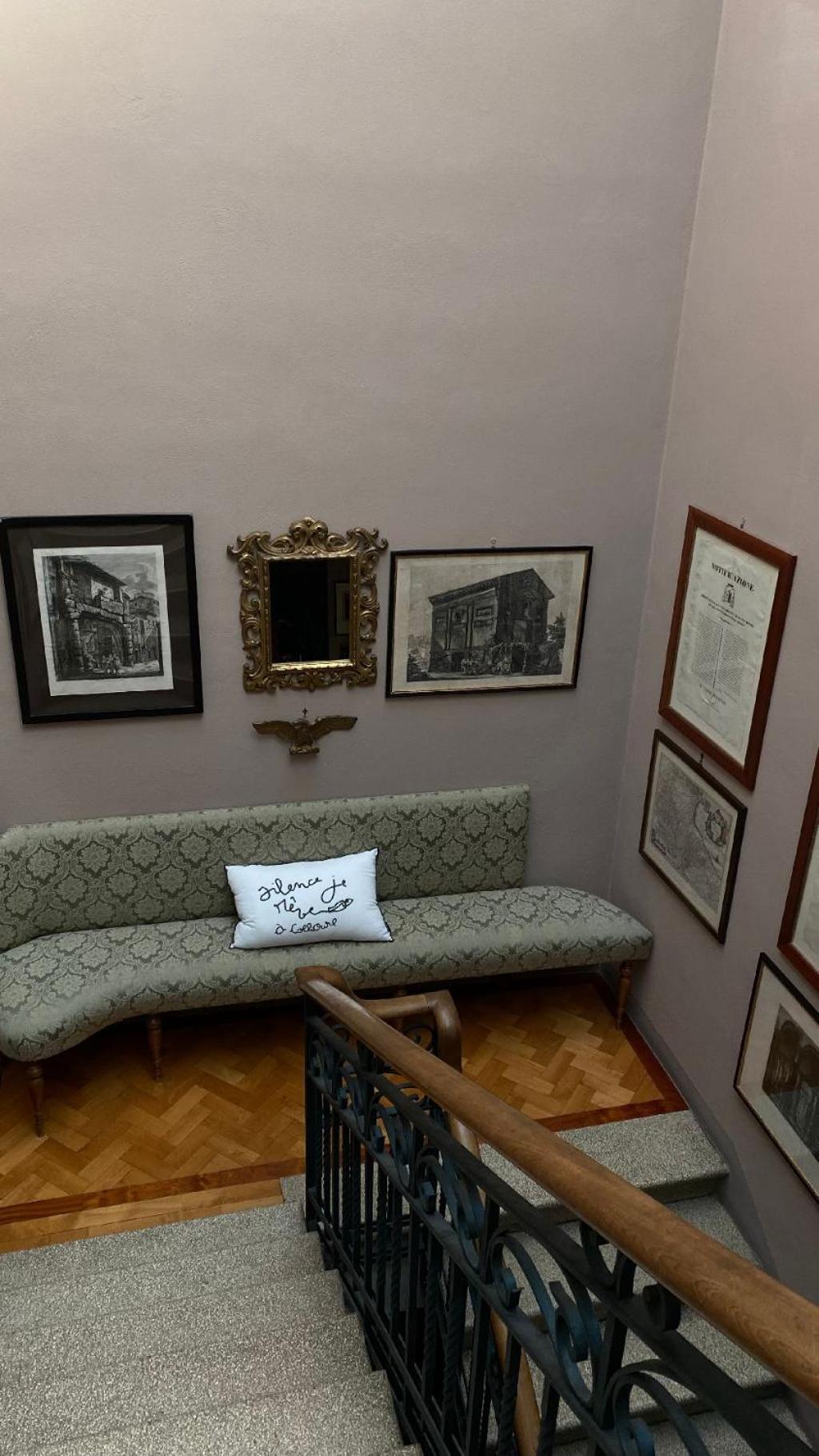 Deluxe Suite photo 2