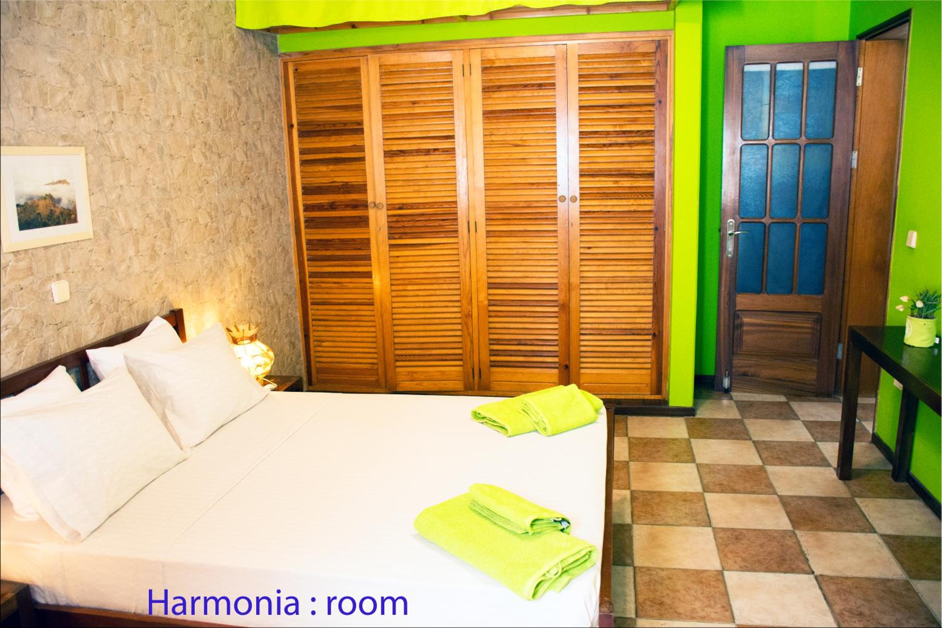 Standard Triple Room photo 3