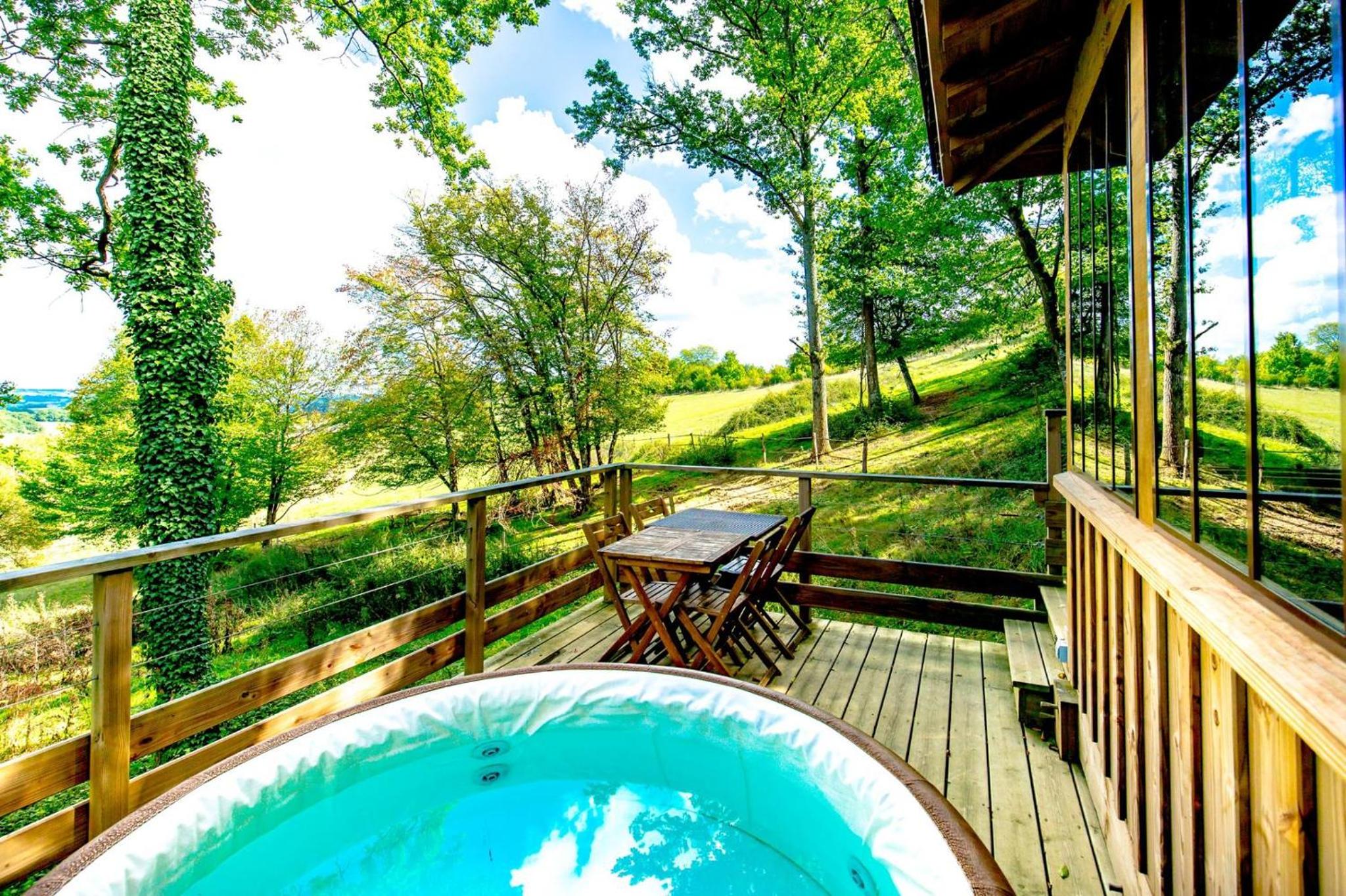 Cabin with Spa - Photo 3