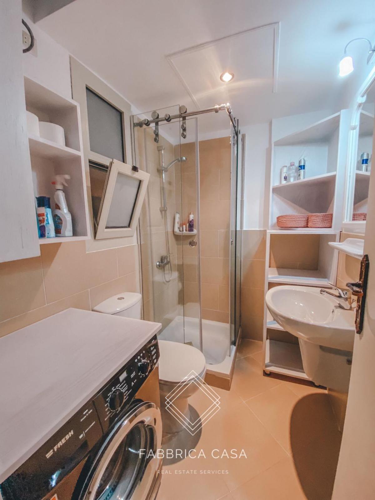 One-Bedroom Apartment - Photo 5