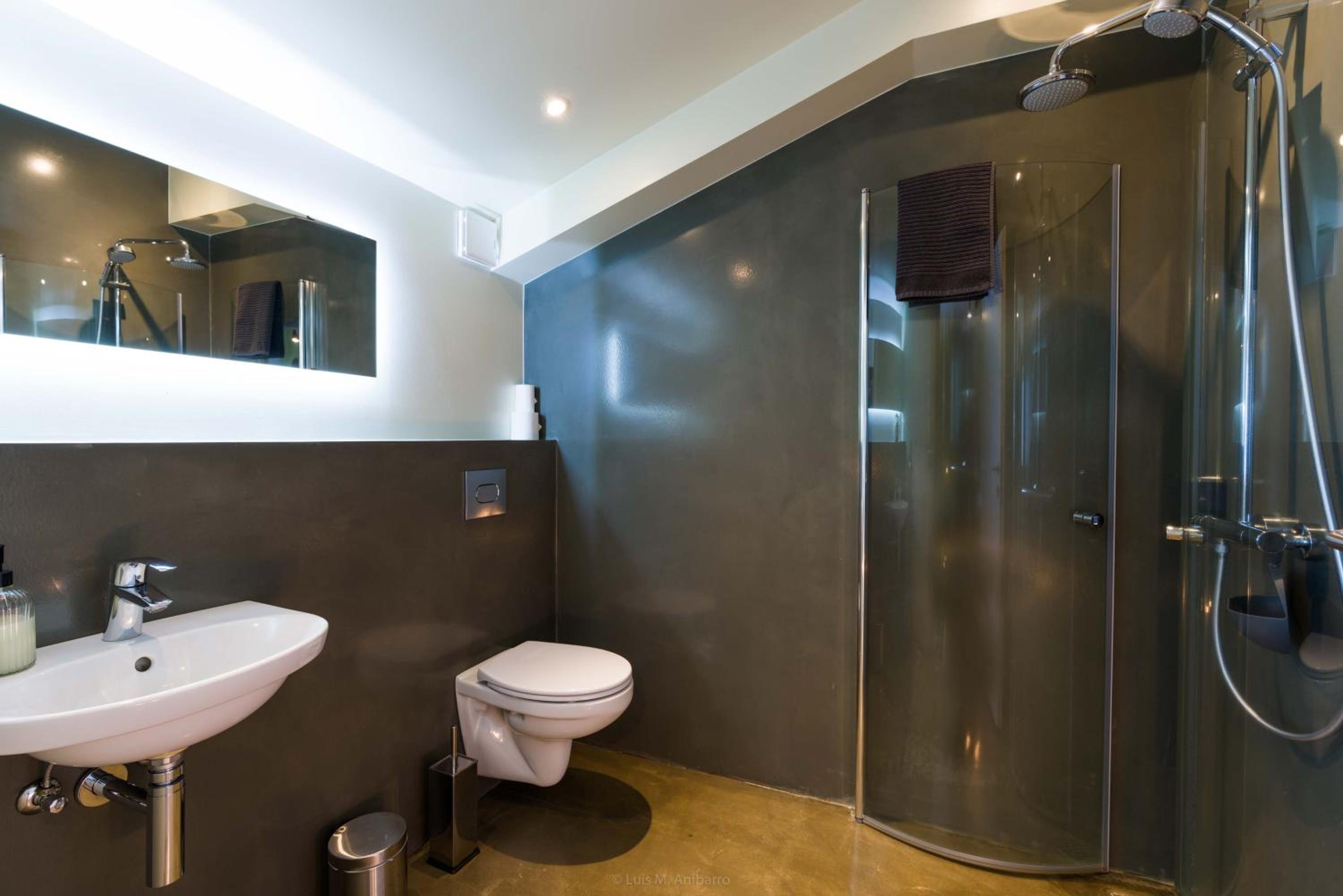 Double Room with Private Bathroom - Photo 5
