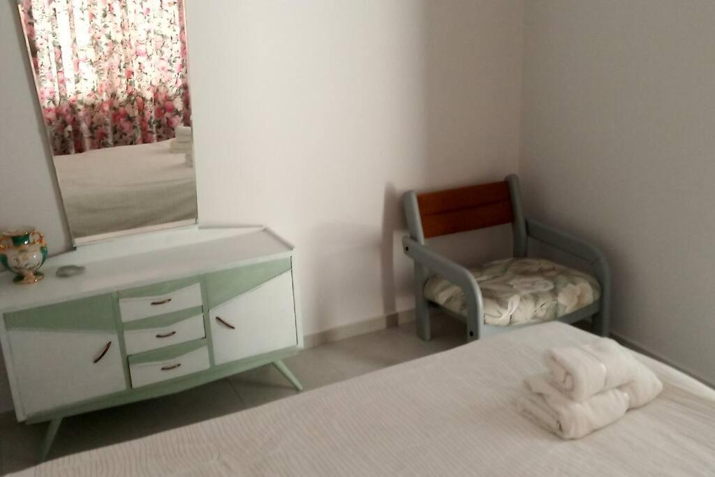 Two-Bedroom Apartment - Photo 2