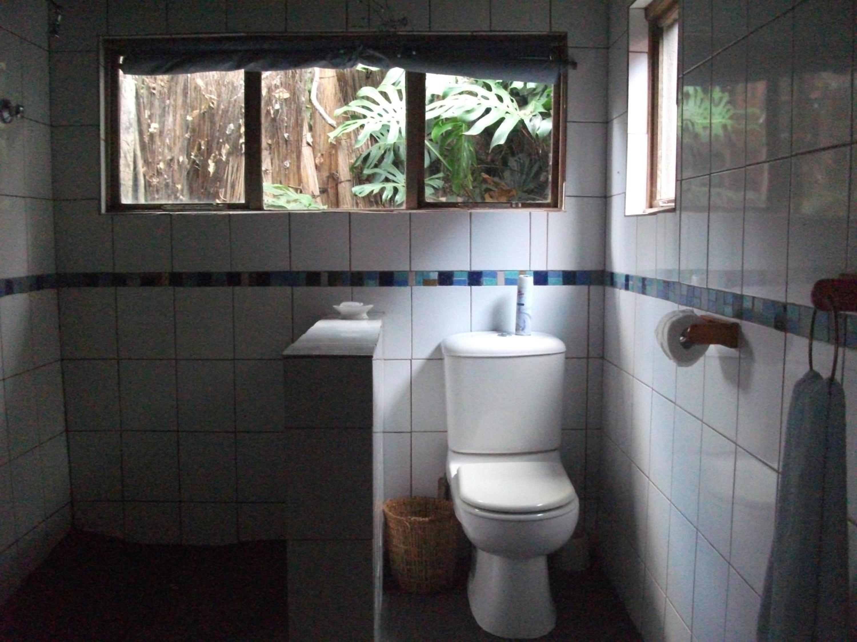 Family Room with Bathroom - Photo 5