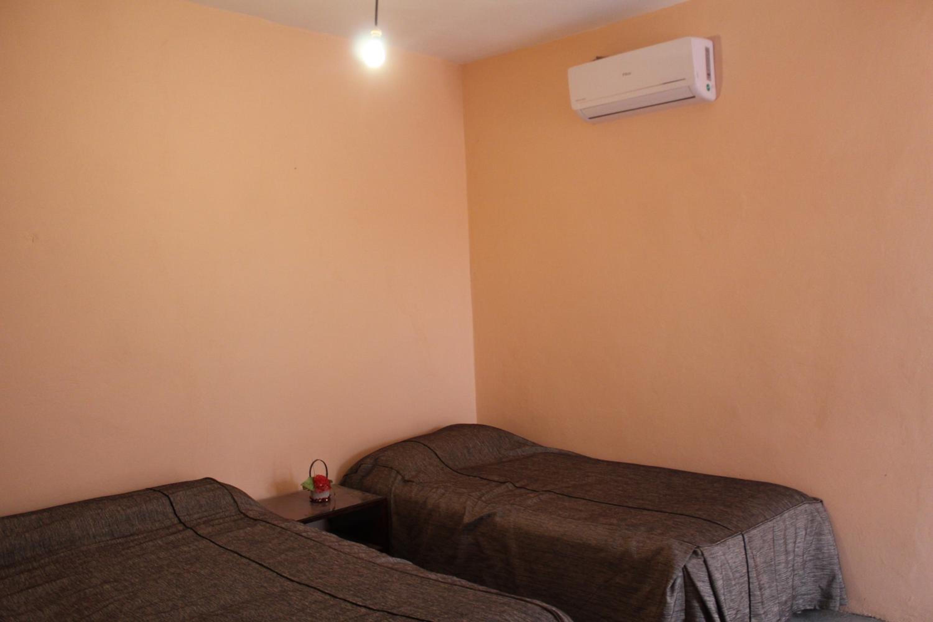 Double or Twin Room - Photo 14