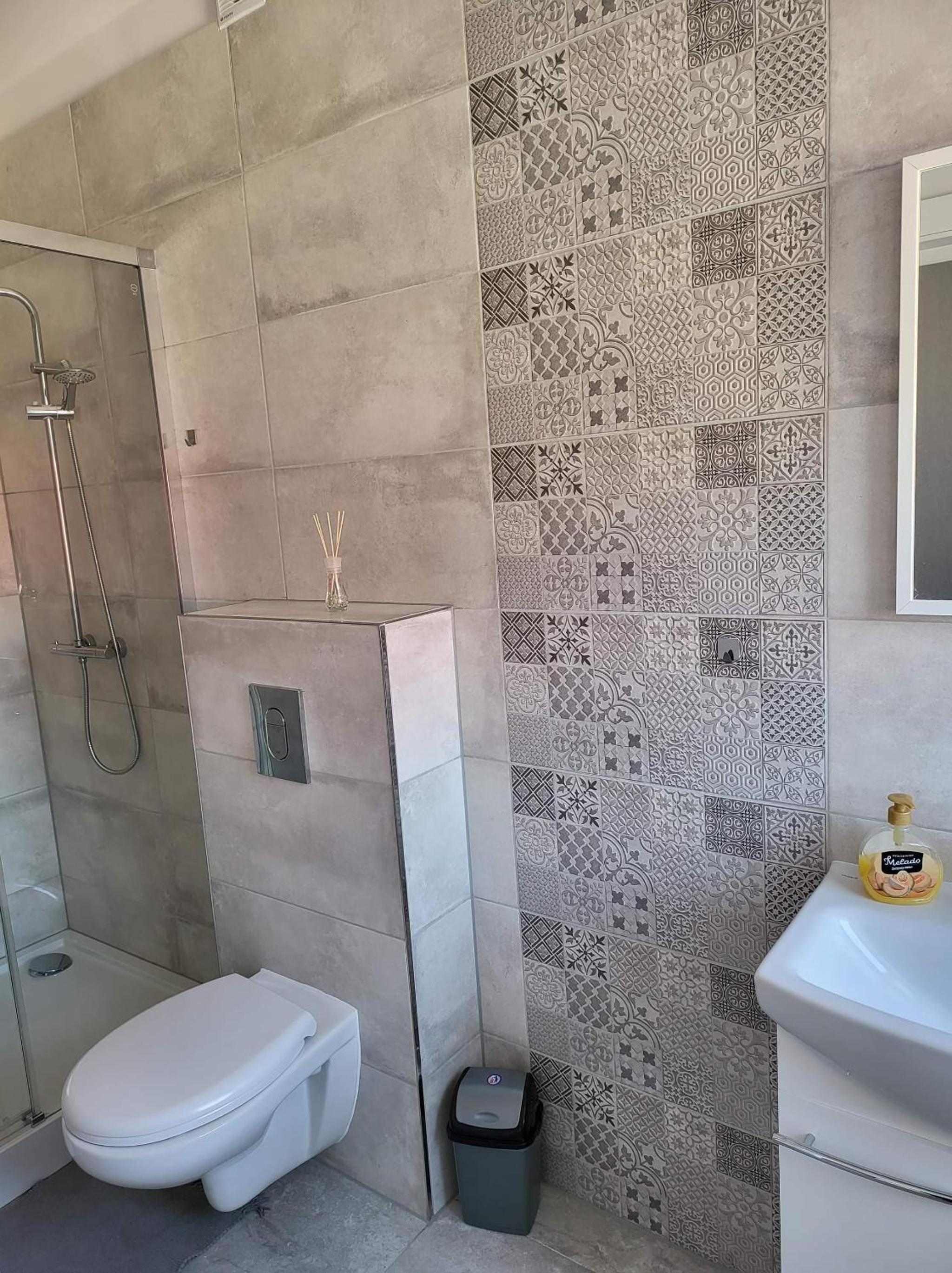 Triple Room with Private Bathroom photo 3