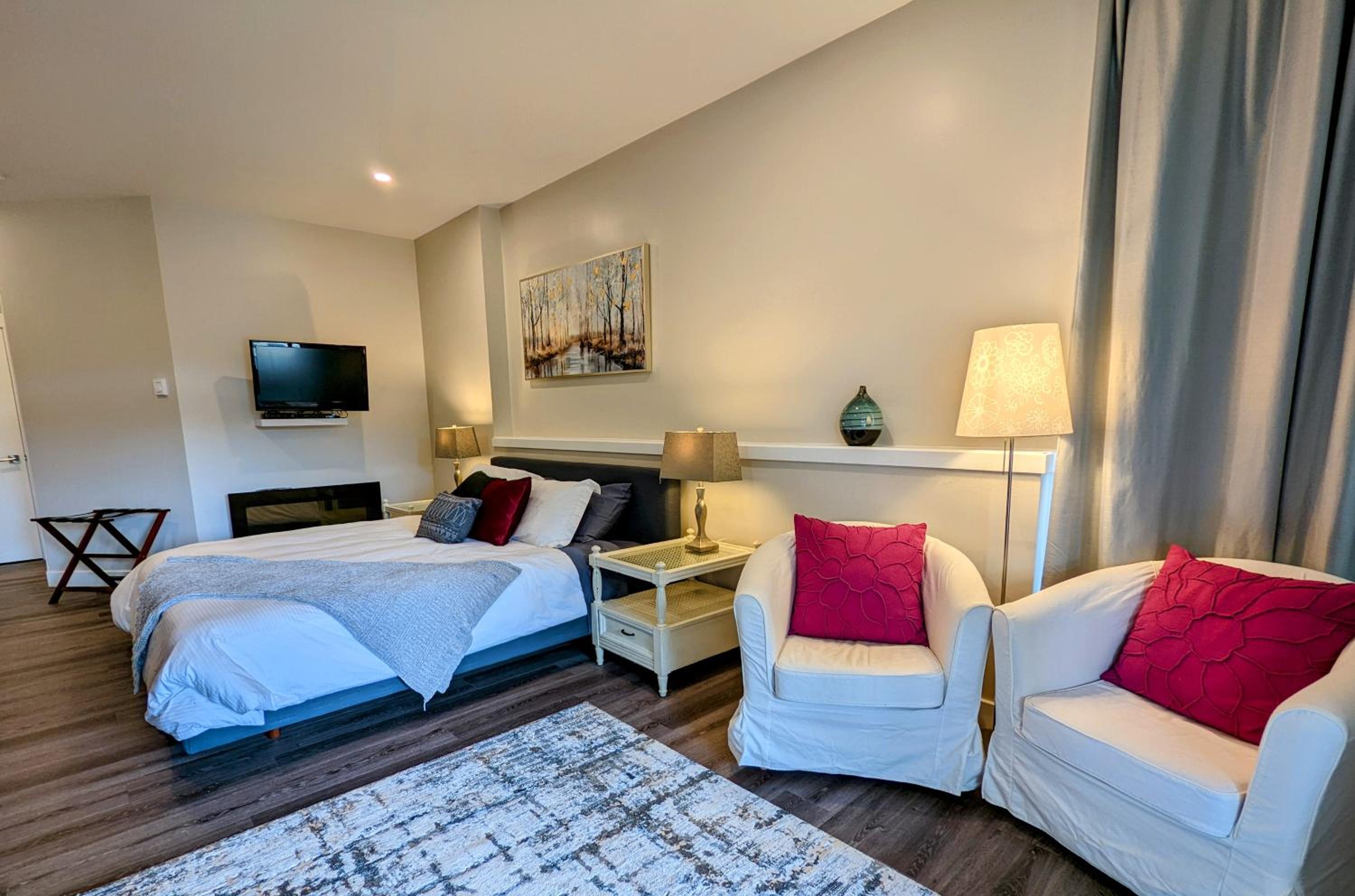 Deluxe Quadruple Room