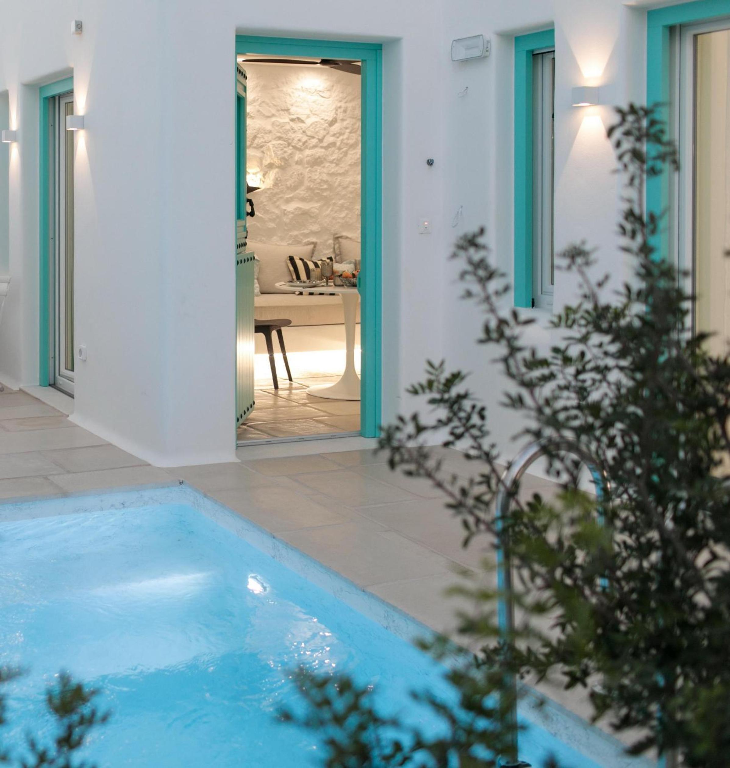 Majo Two Bedroom Villa with Private Pool - Photo 8