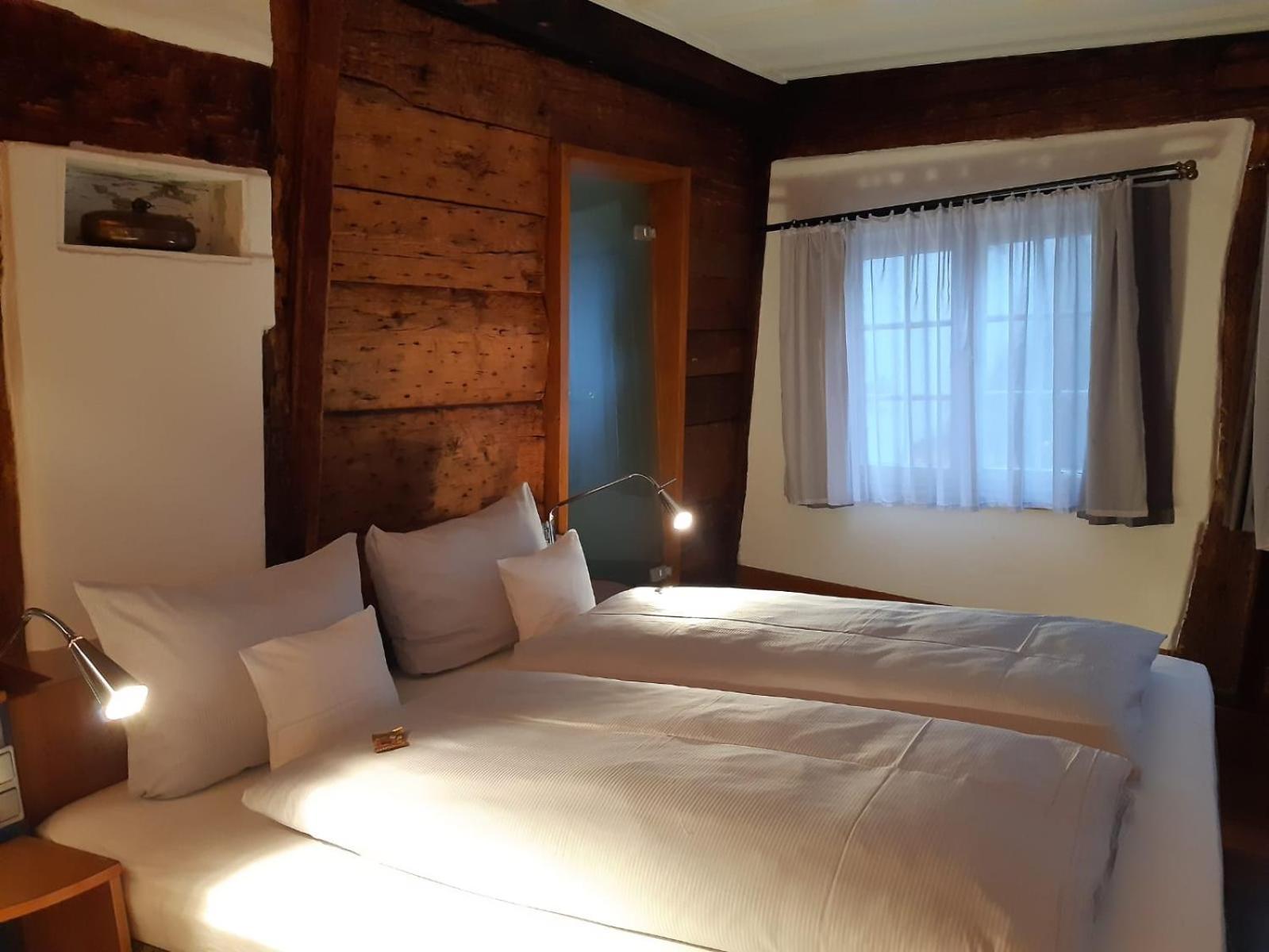 Superior King Room - Photo 3