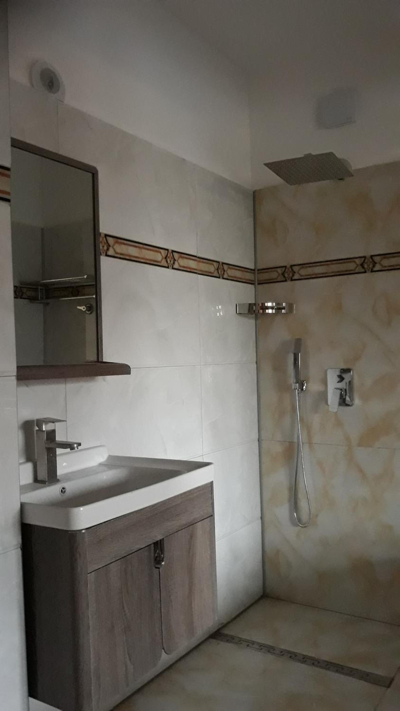 Single Room with Bathroom photo 3