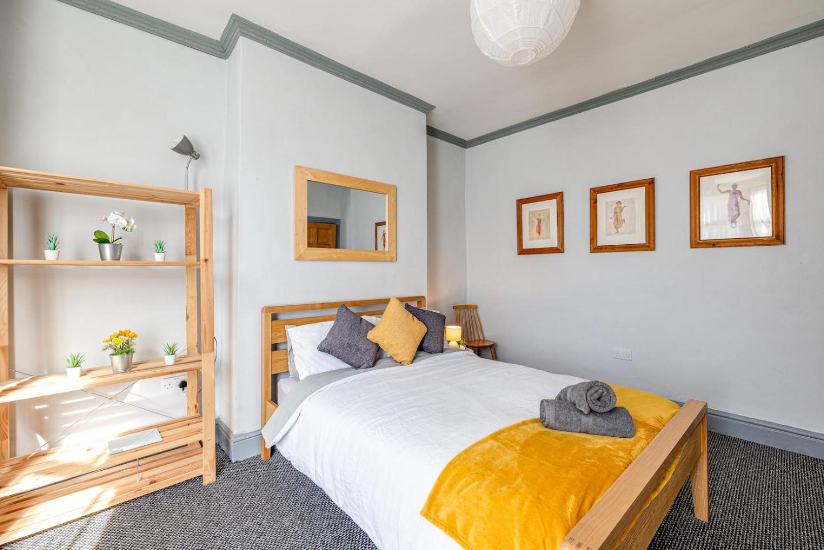 Four-Bedroom House - Photo 1