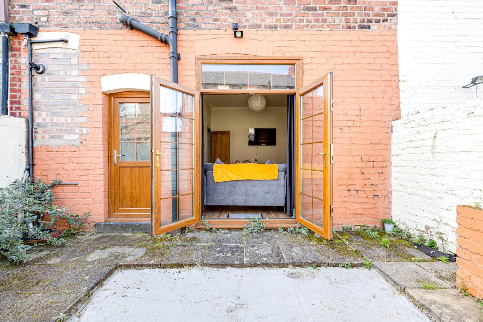 Four-Bedroom House - Photo 31