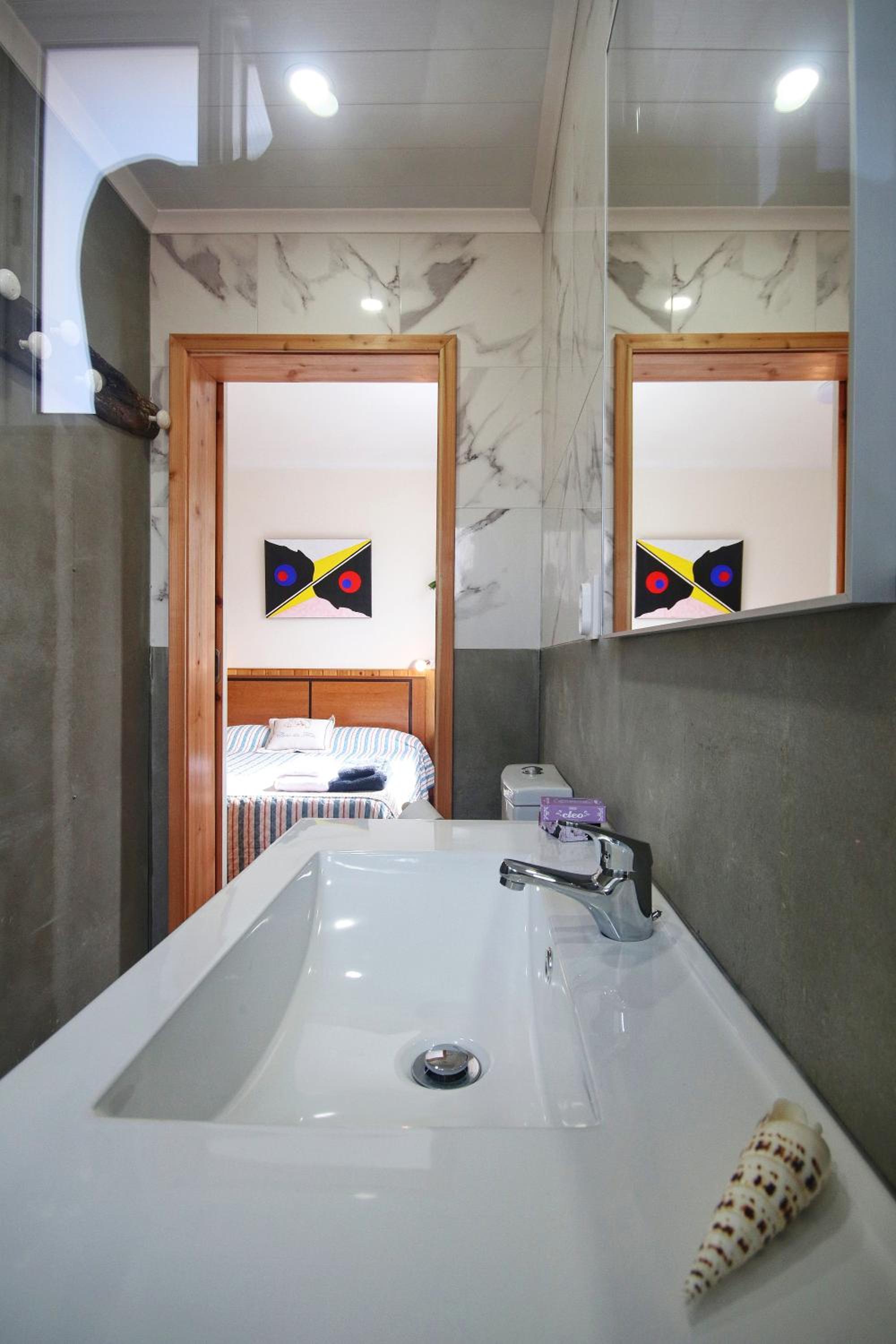 Budget Double Room photo 2