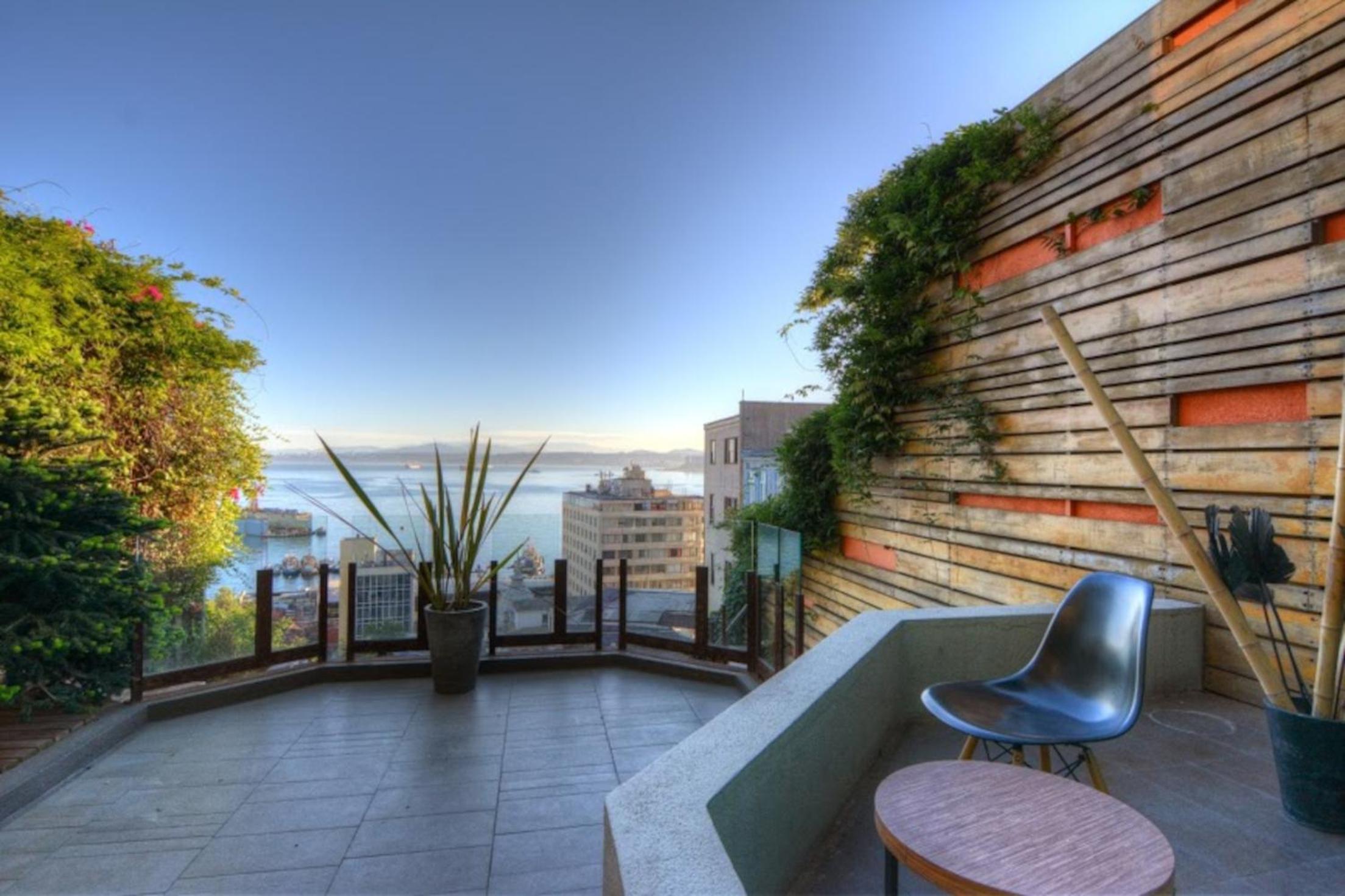 Double Room with Sea View and Shared Terrace