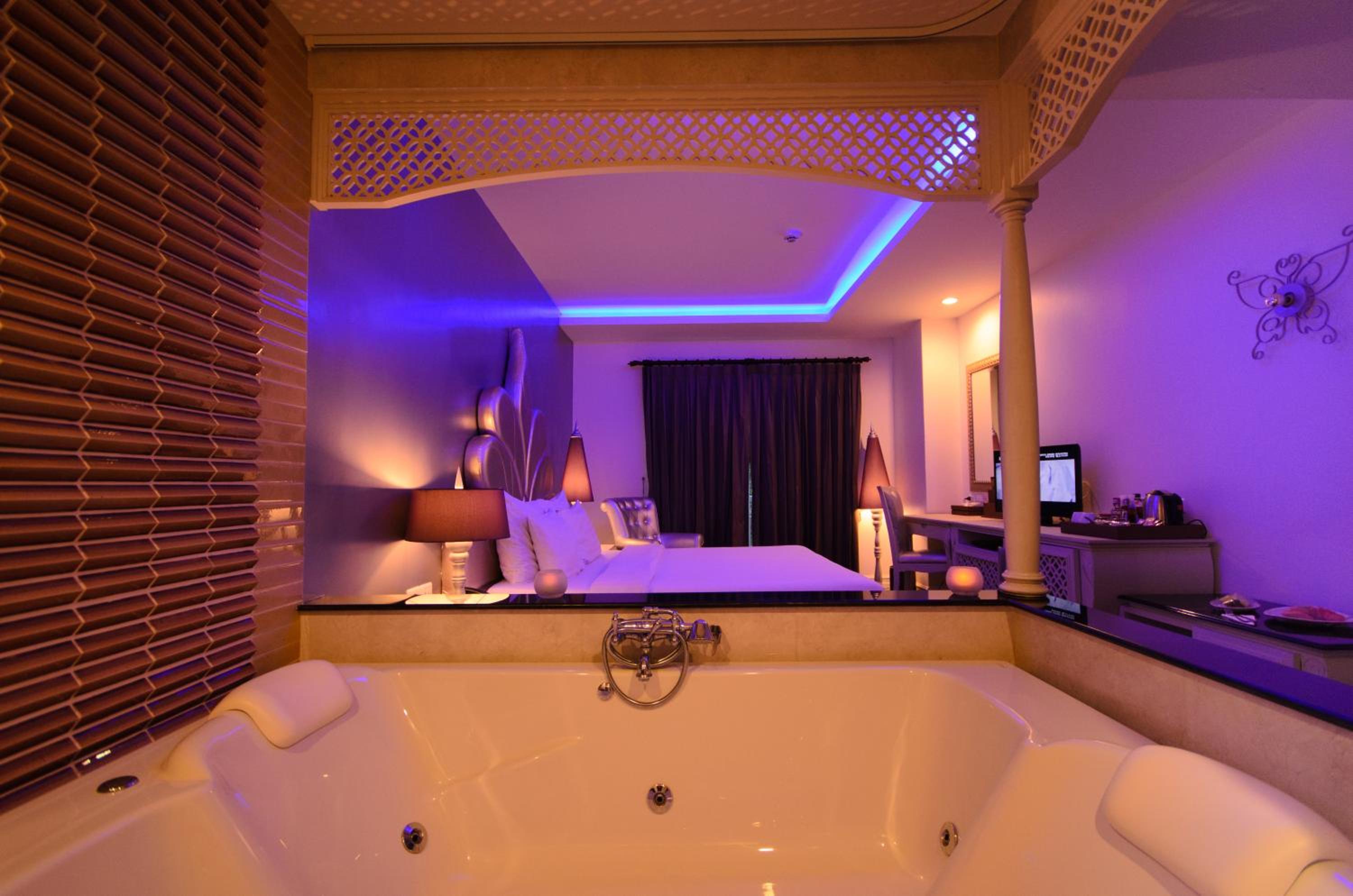 Deluxe Double Room photo 3