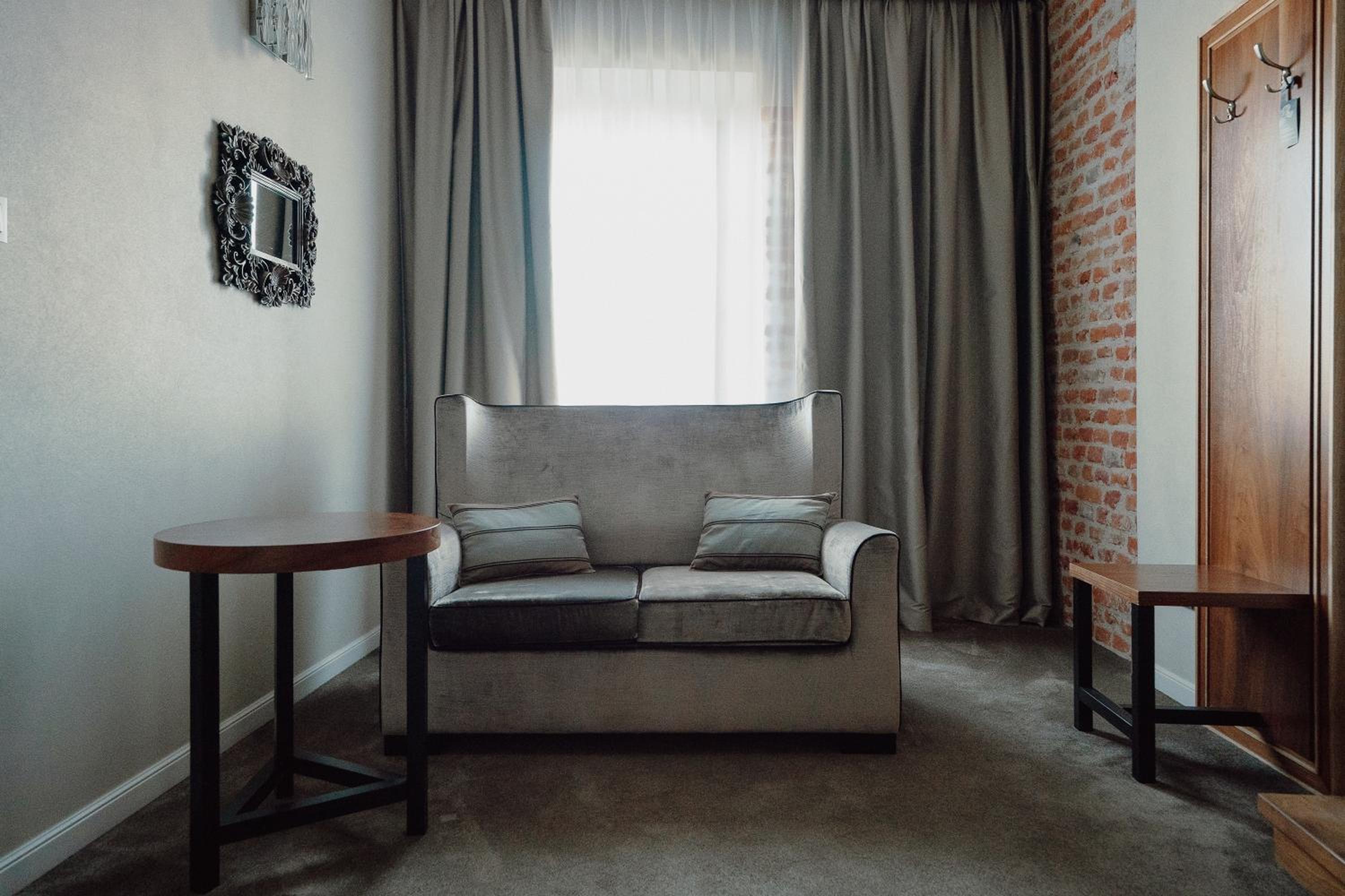 Deluxe Double or Twin Room - Photo 2