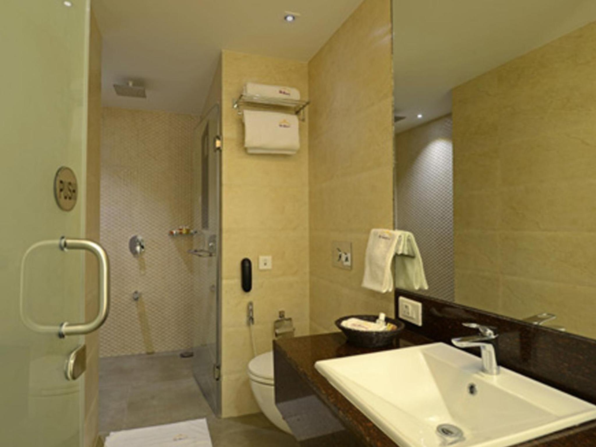 Super Deluxe Double or Twin Room photo 2