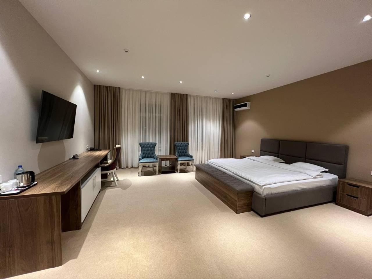 King Suite - Photo 20