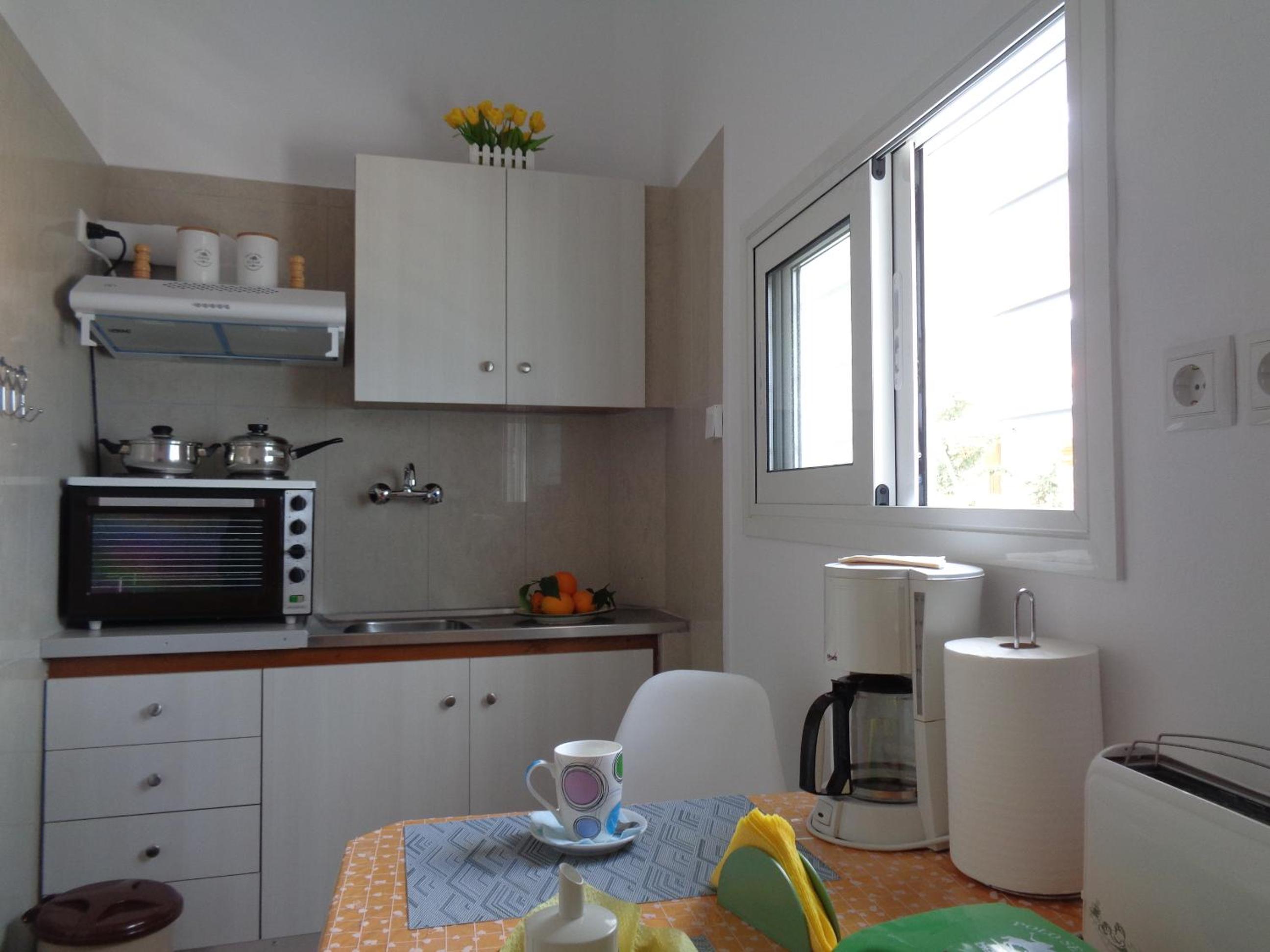 One-Bedroom Apartment with Balcony and Sea View photo 3