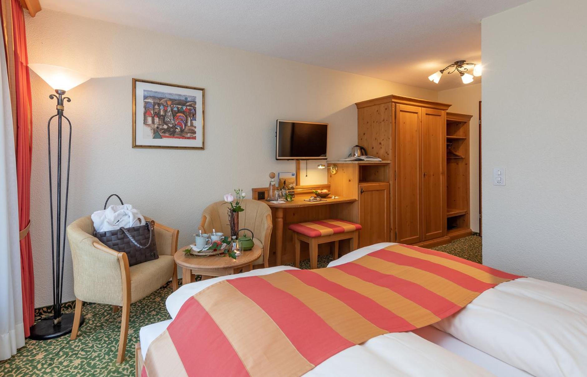 Double Room Deluxe South photo 2