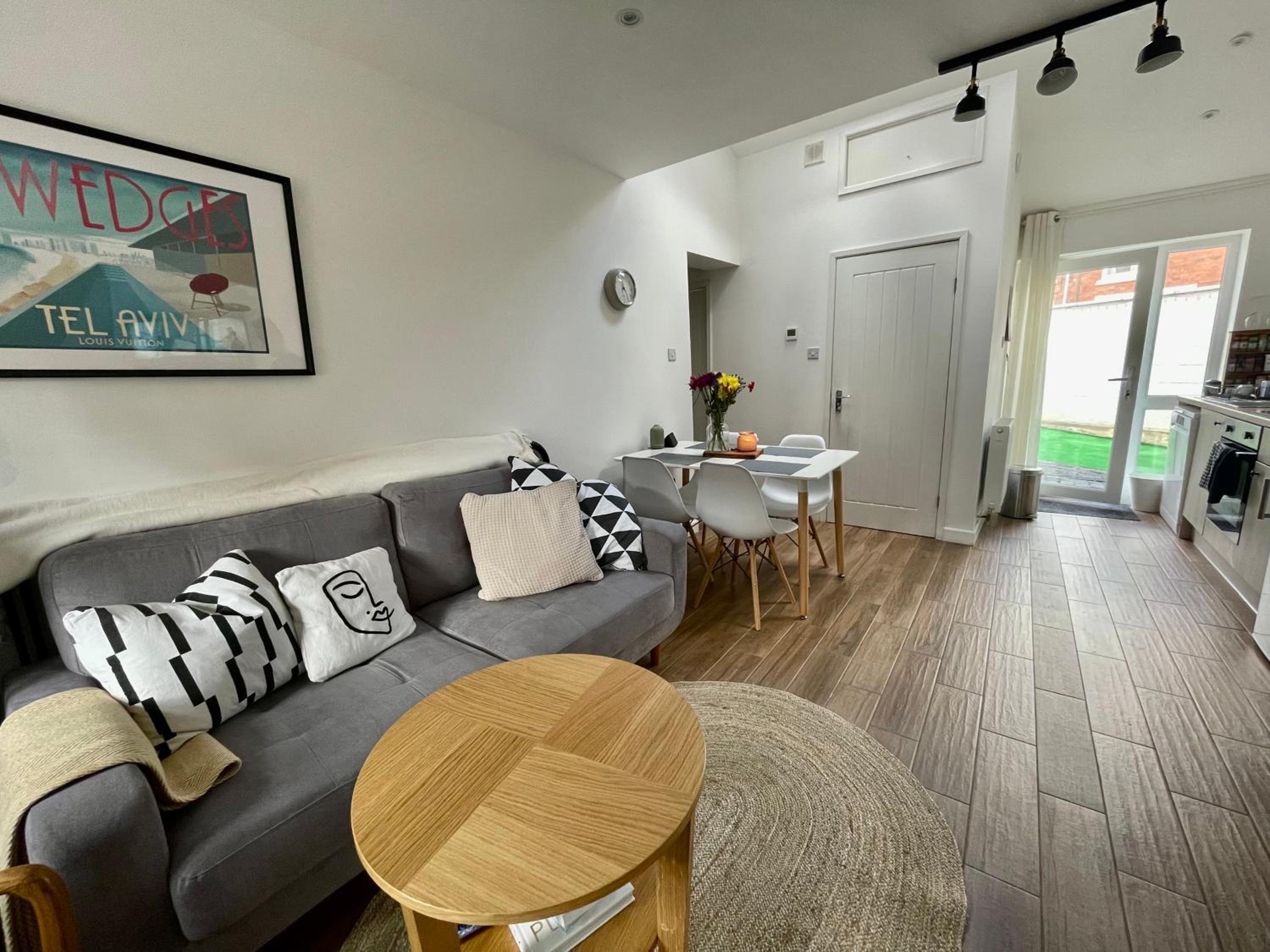 Apartment with Garden View - Photo 1