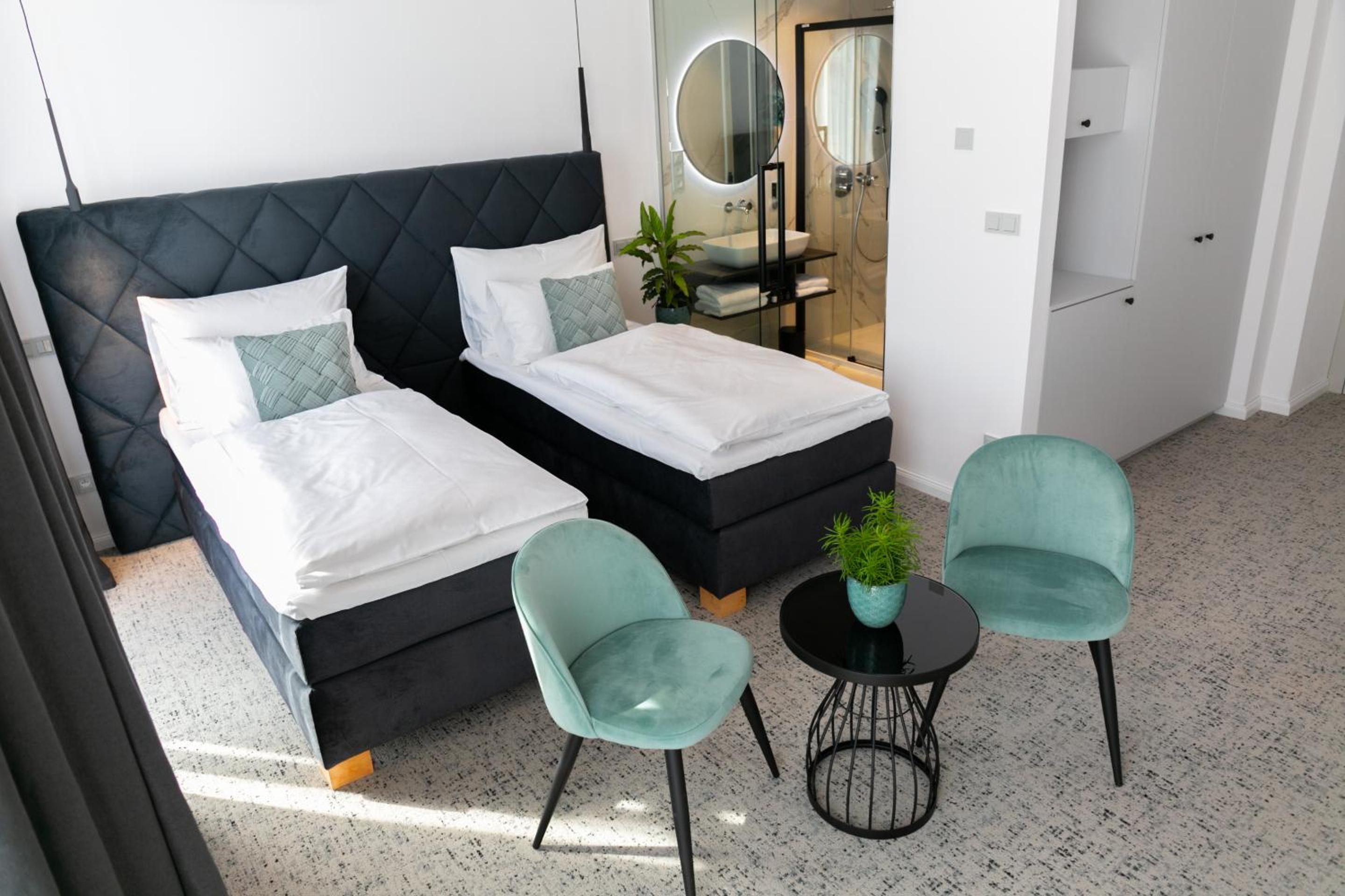 Deluxe Twin Room - Photo 7
