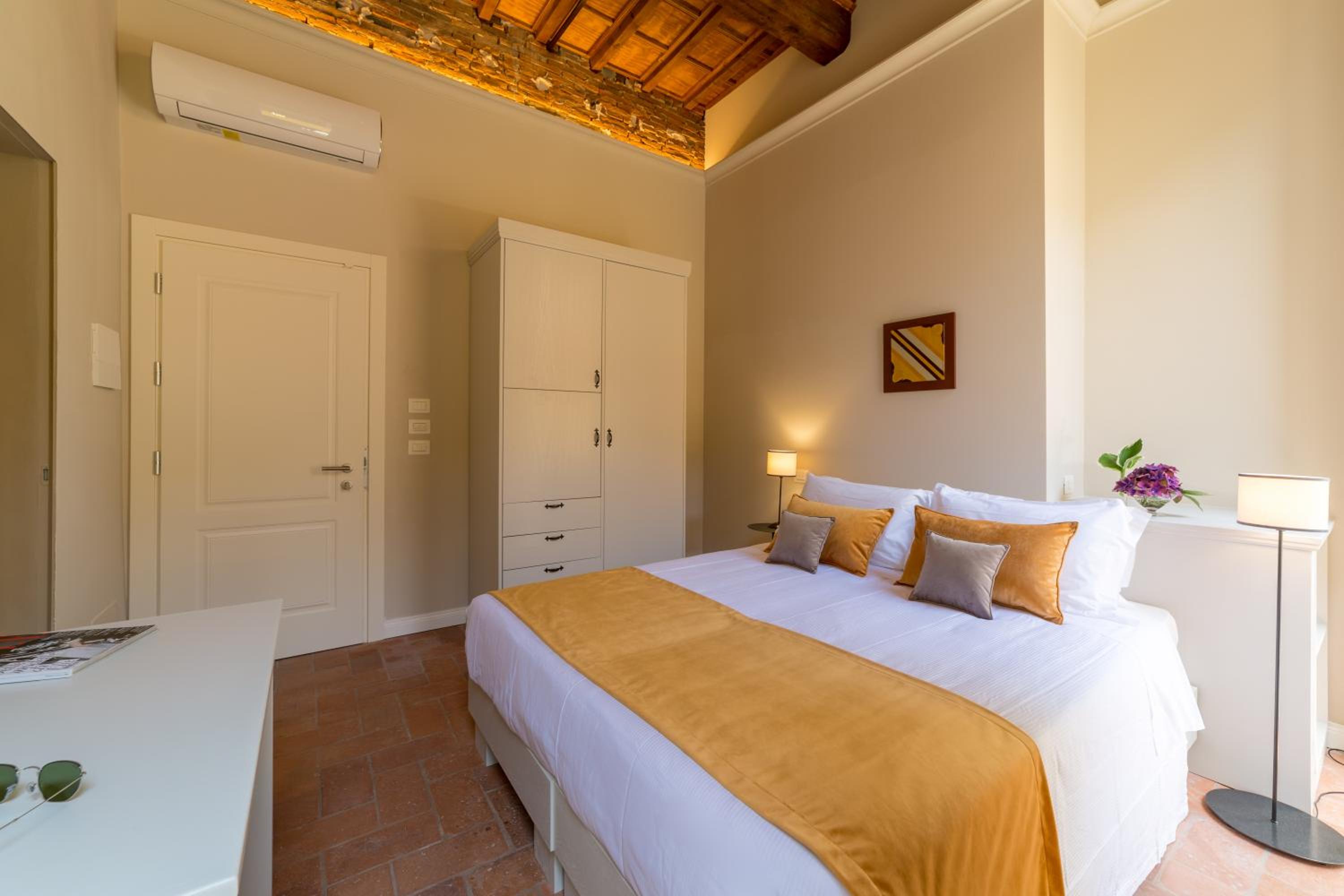 Standard Double or Twin Room photo 2