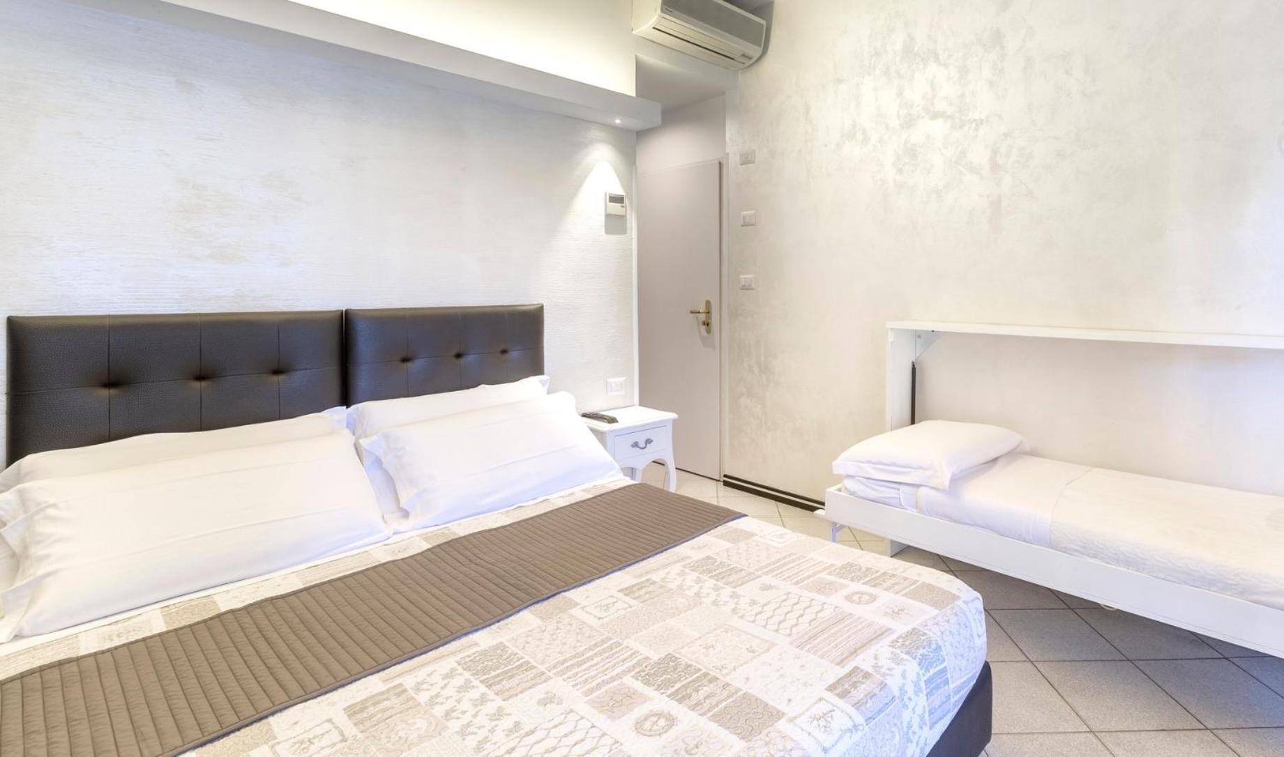 Triple Room - Photo 4