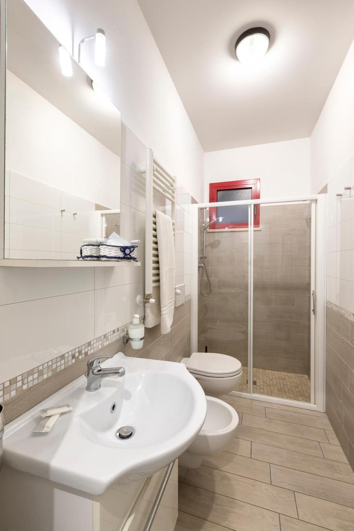 Triple Room - Photo 3