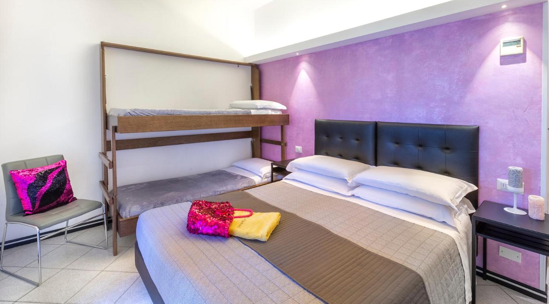 Quadruple Room - Photo 2