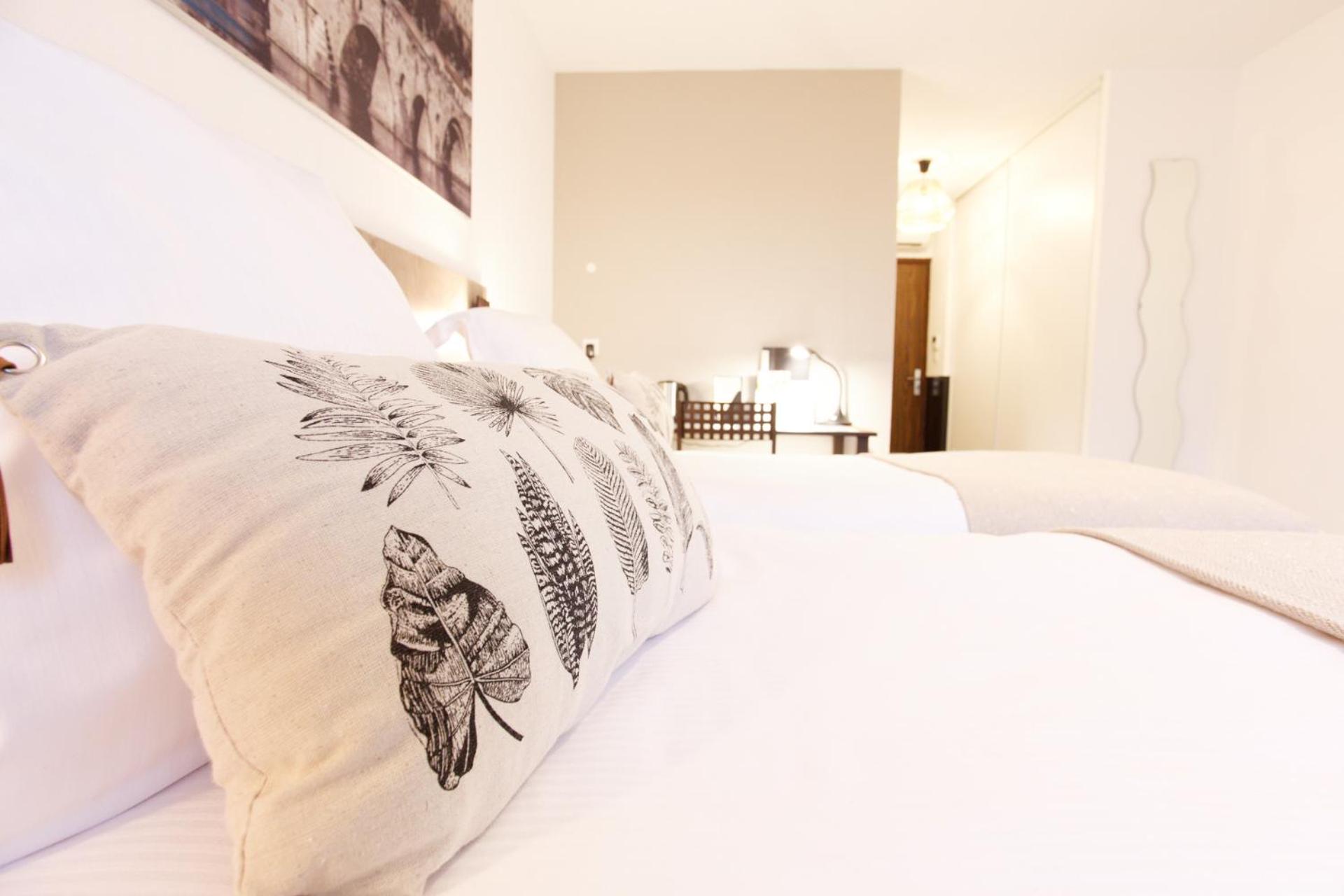 Classic King Room photo 2